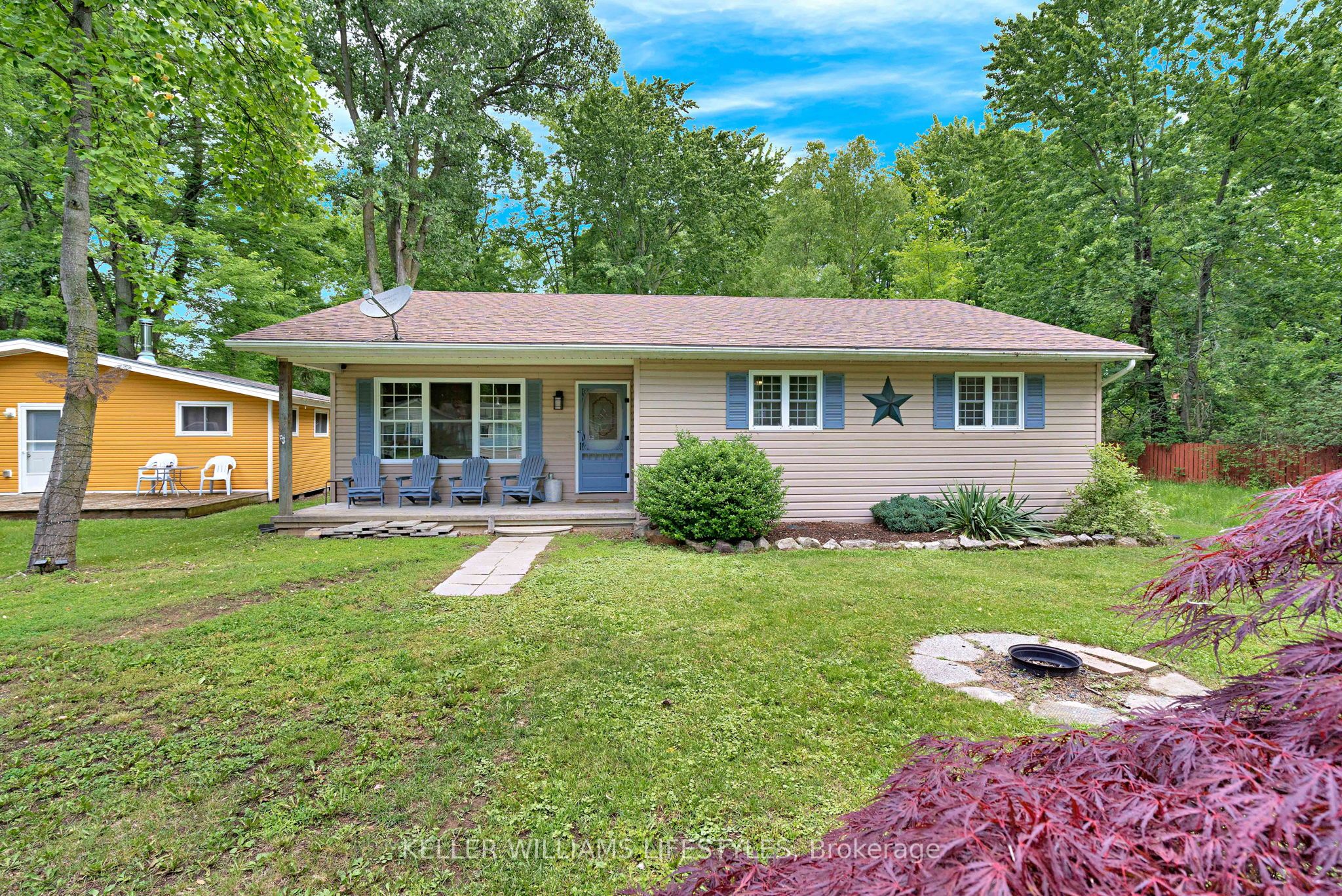 6238 London Road Property Photo 1