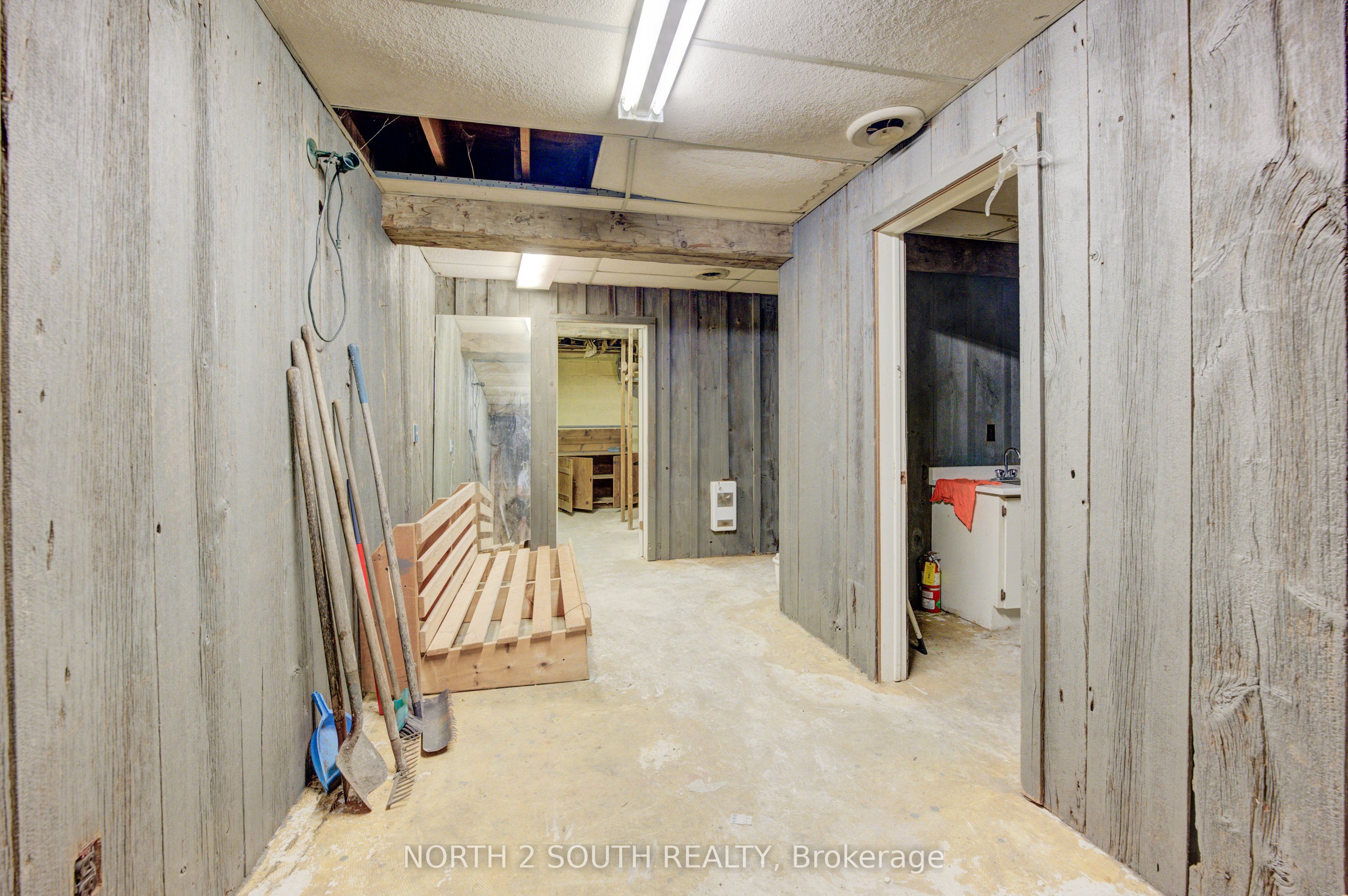 36 Norfolk Street S Property Photo 11