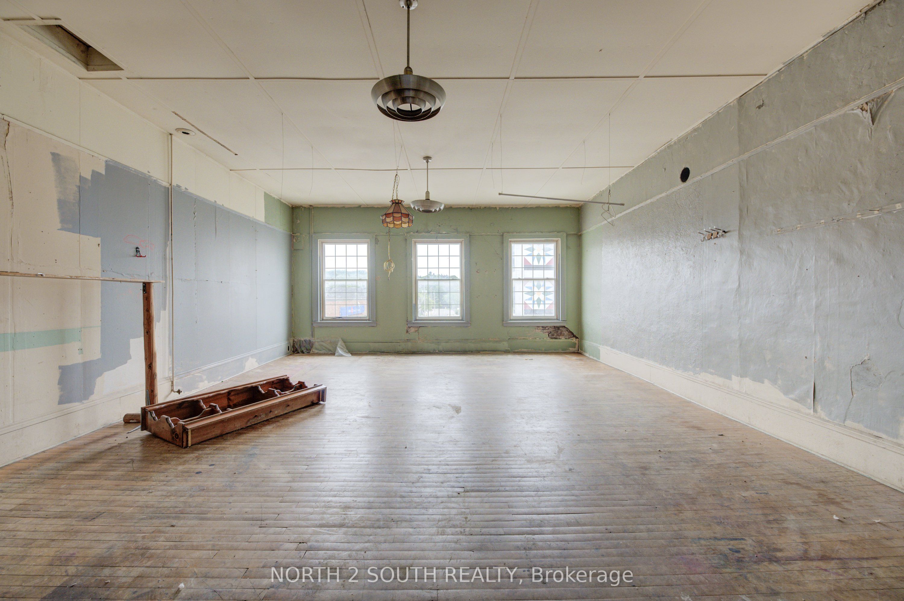 36 Norfolk Street S Property Photo 15
