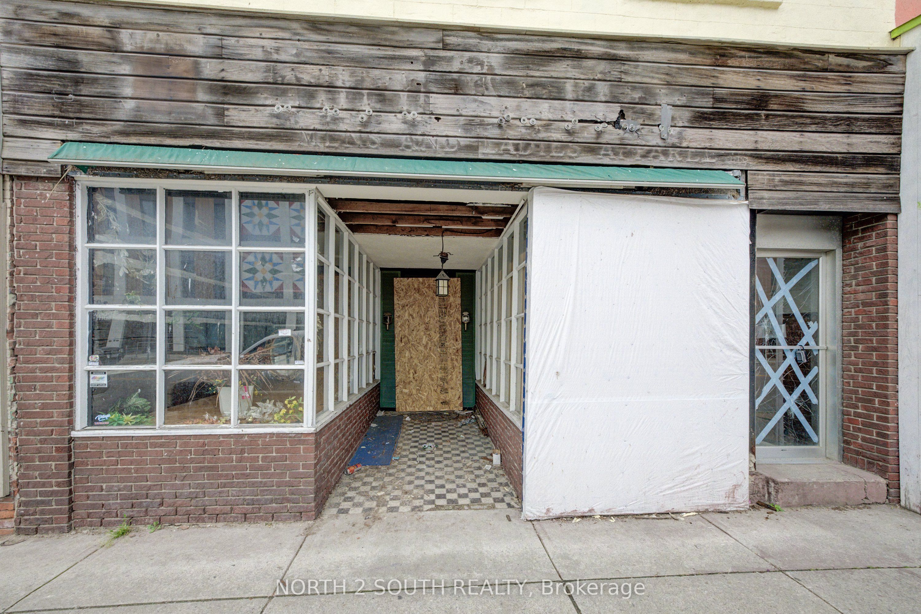 36 Norfolk Street S Property Photo 26
