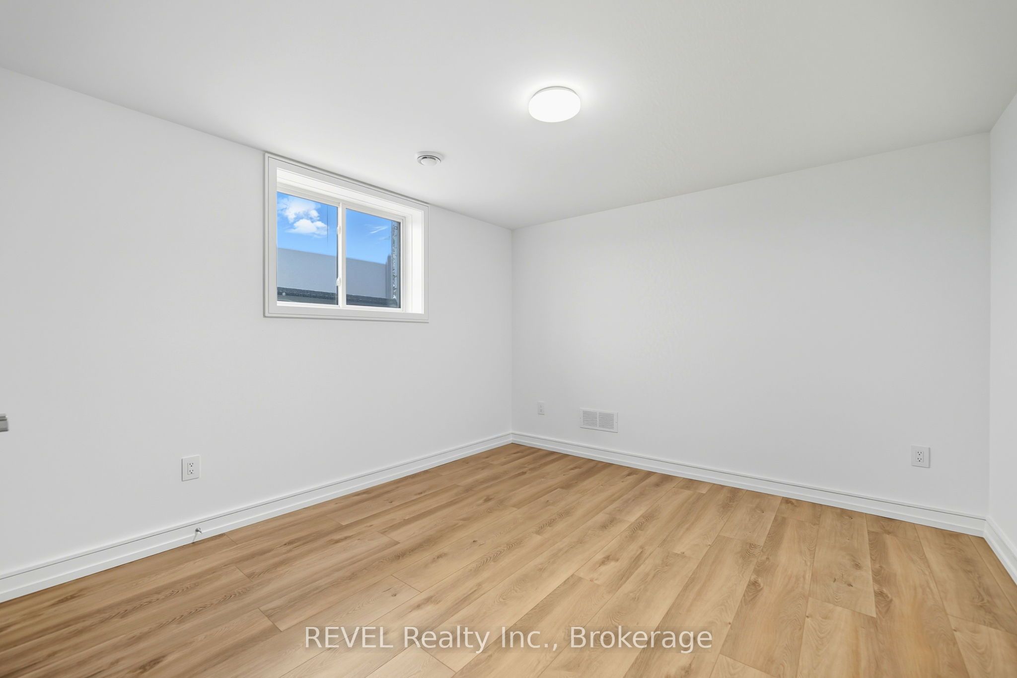 40 Ivy Crescent Property Photo 46