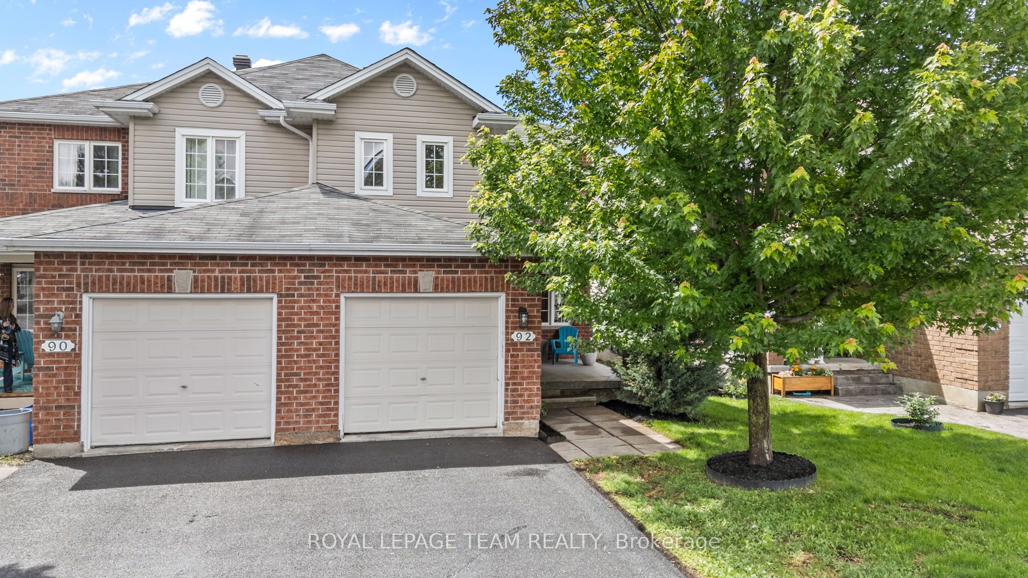 92 Wolff Crescent