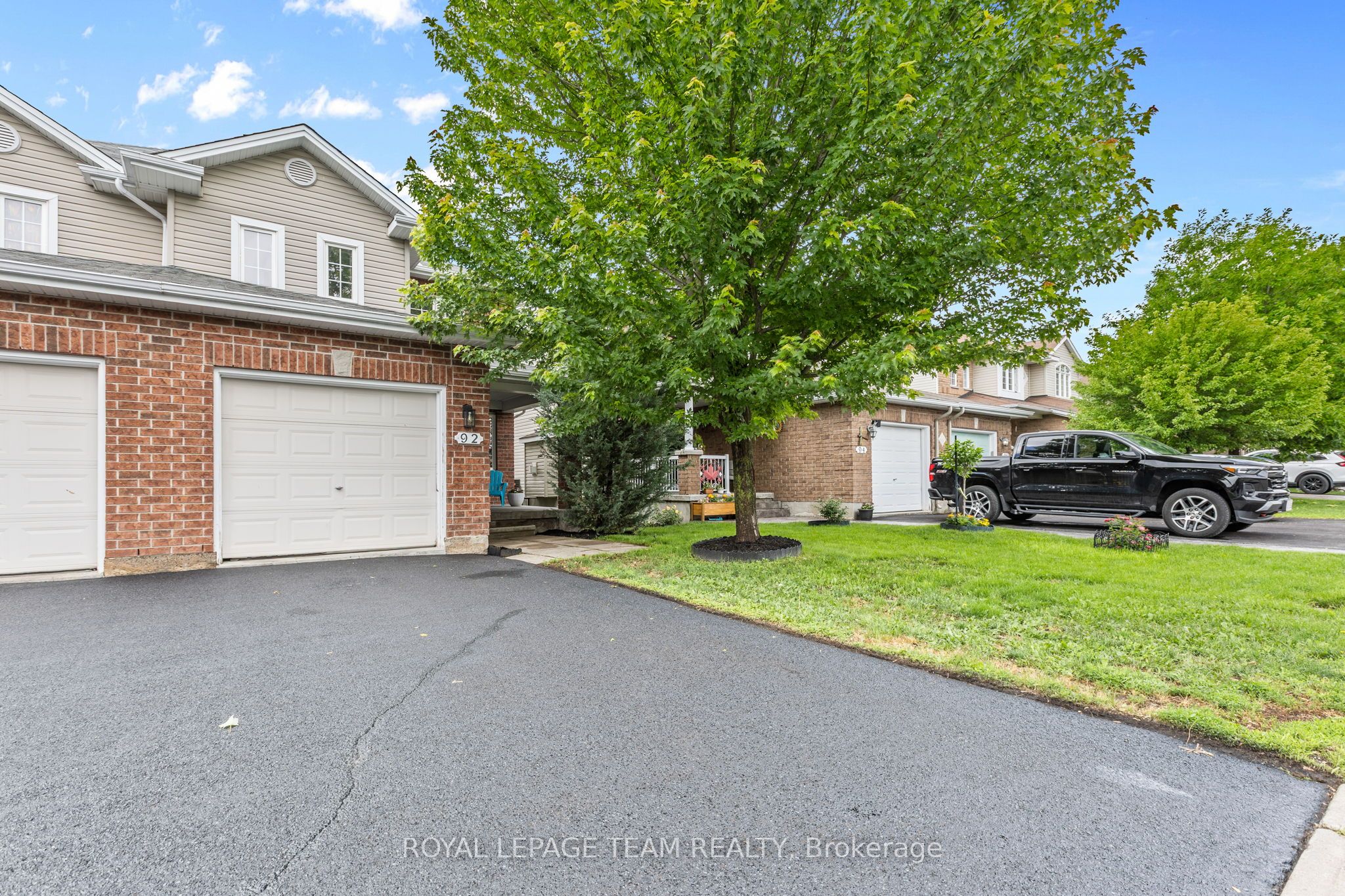 92 Wolff Crescent Property Photo 2