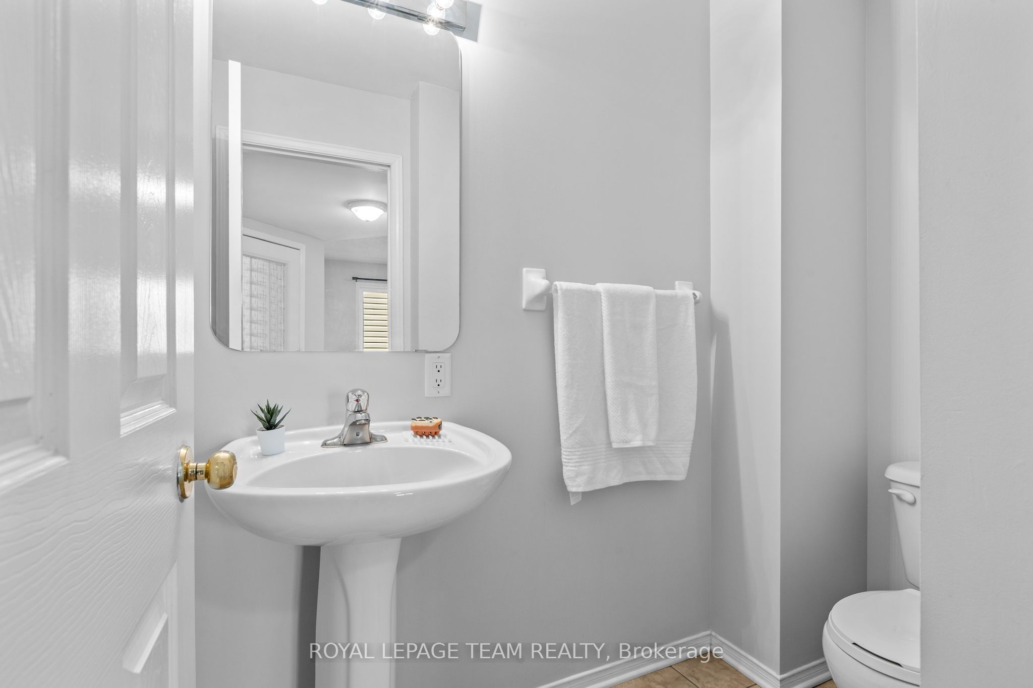 92 Wolff Crescent Property Photo 15