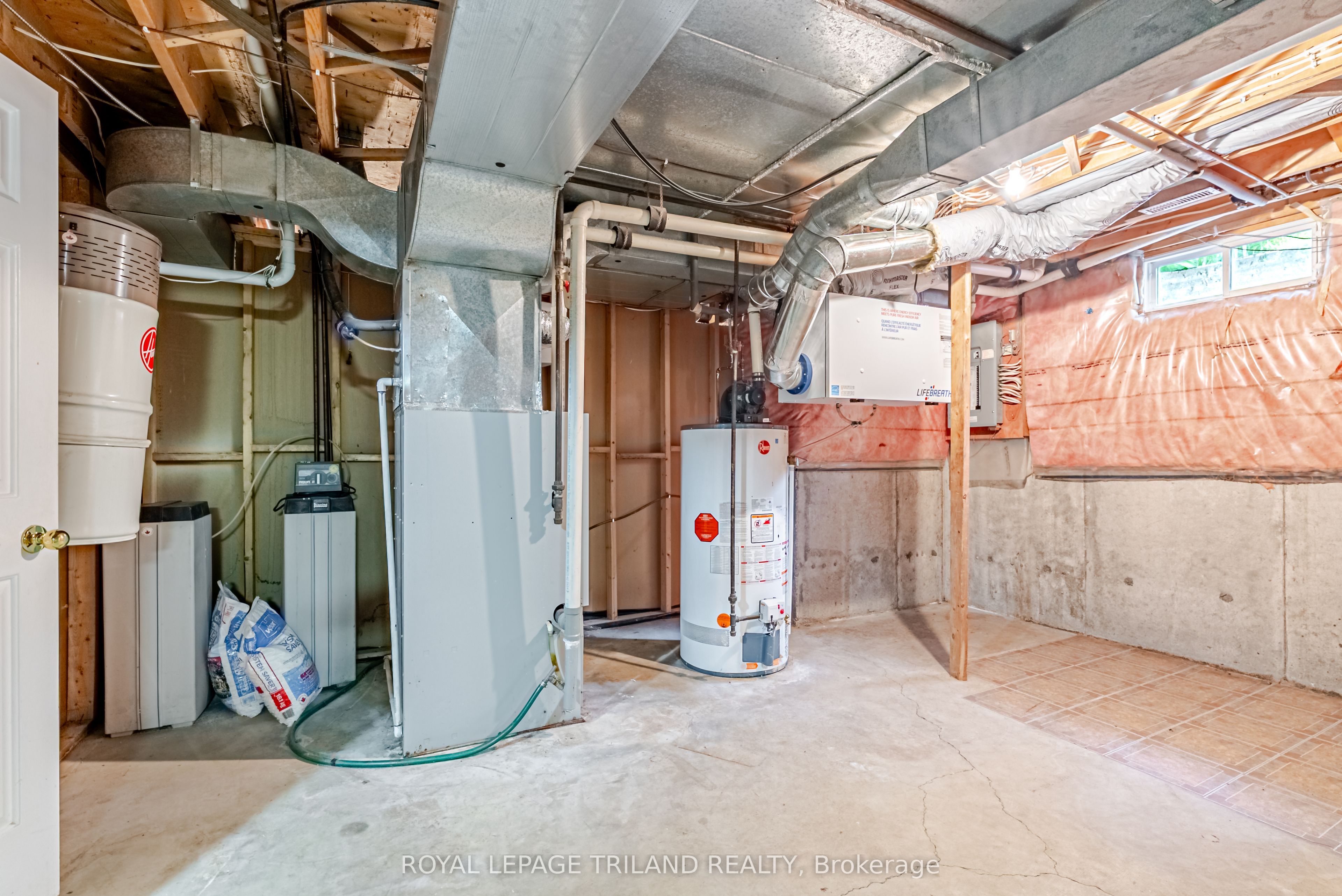 89 Parkview Drive Property Photo 35