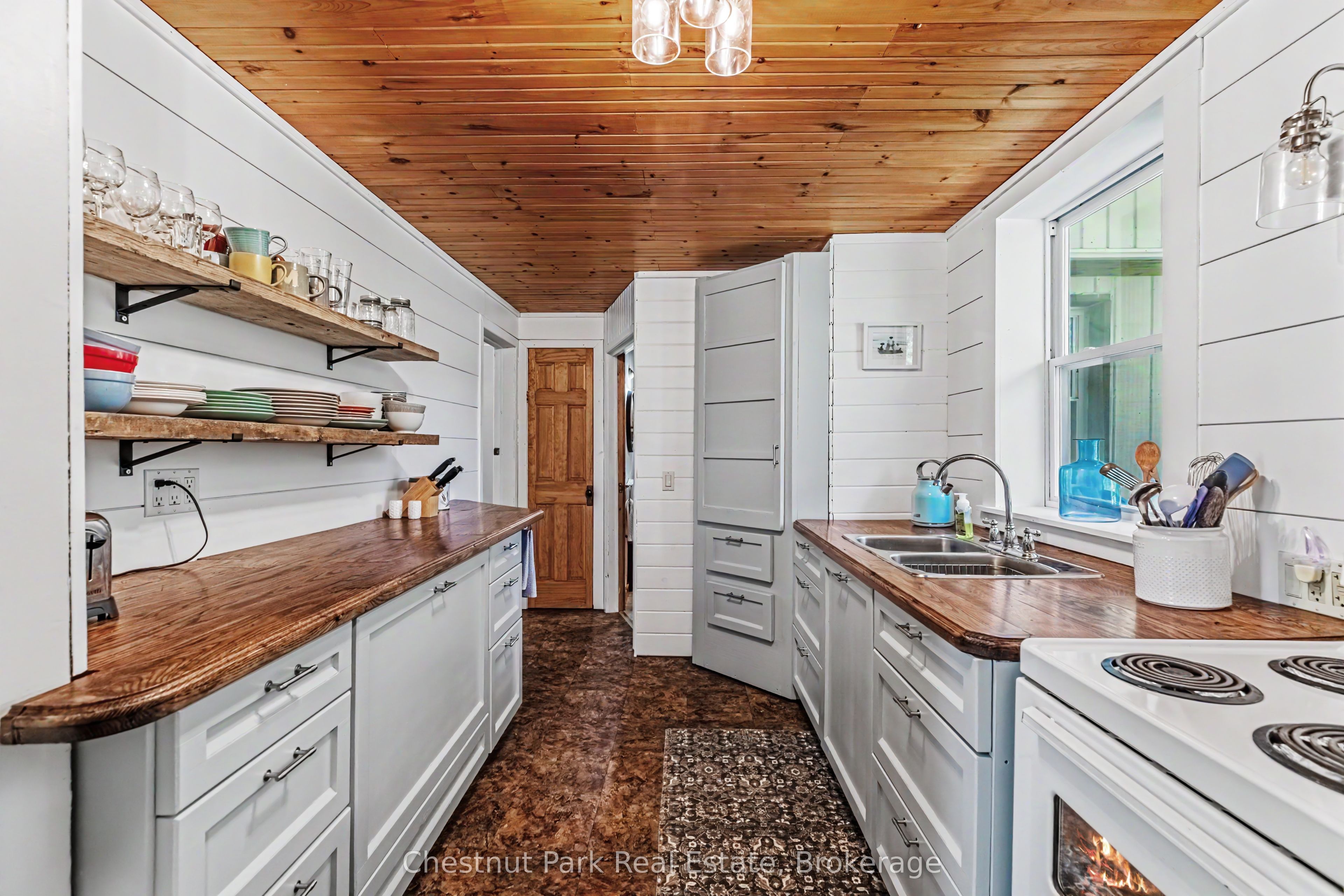 1248 Dorcas Bay Road Property Photo 15