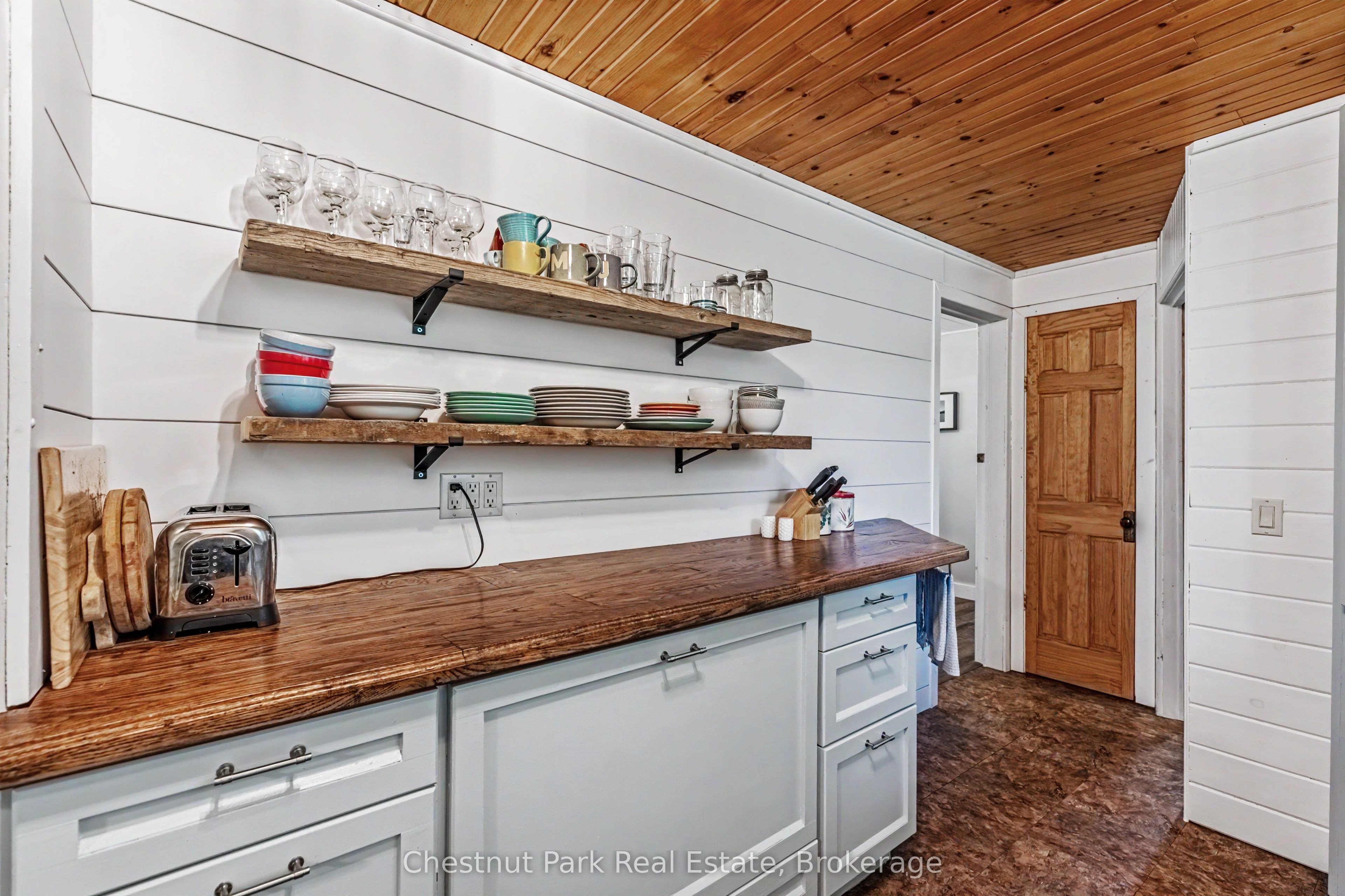 1248 Dorcas Bay Road Property Photo 17
