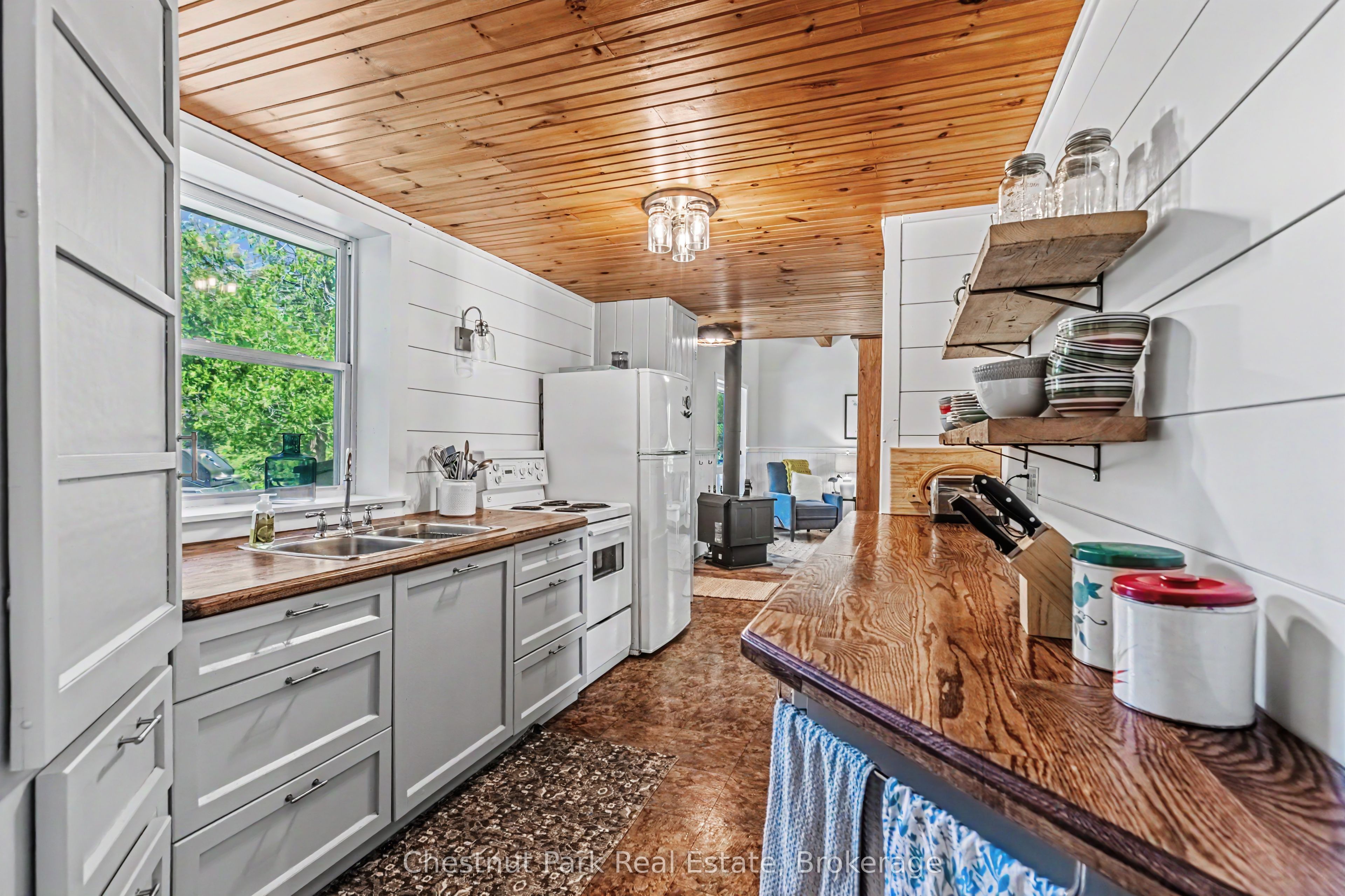 1248 Dorcas Bay Road Property Photo 18