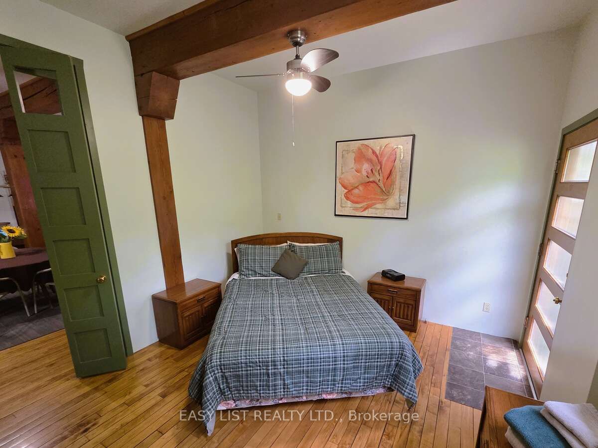 15 John Street E Property Photo 25