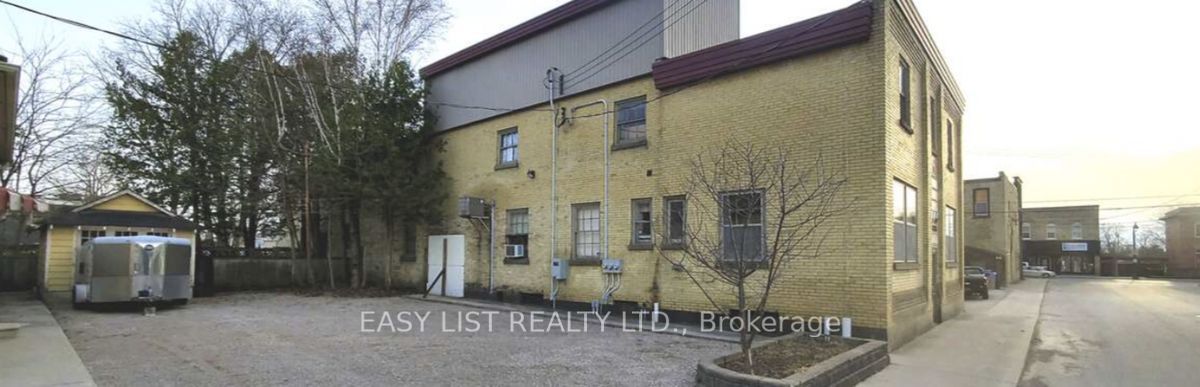 15 John Street E Property Photo 50