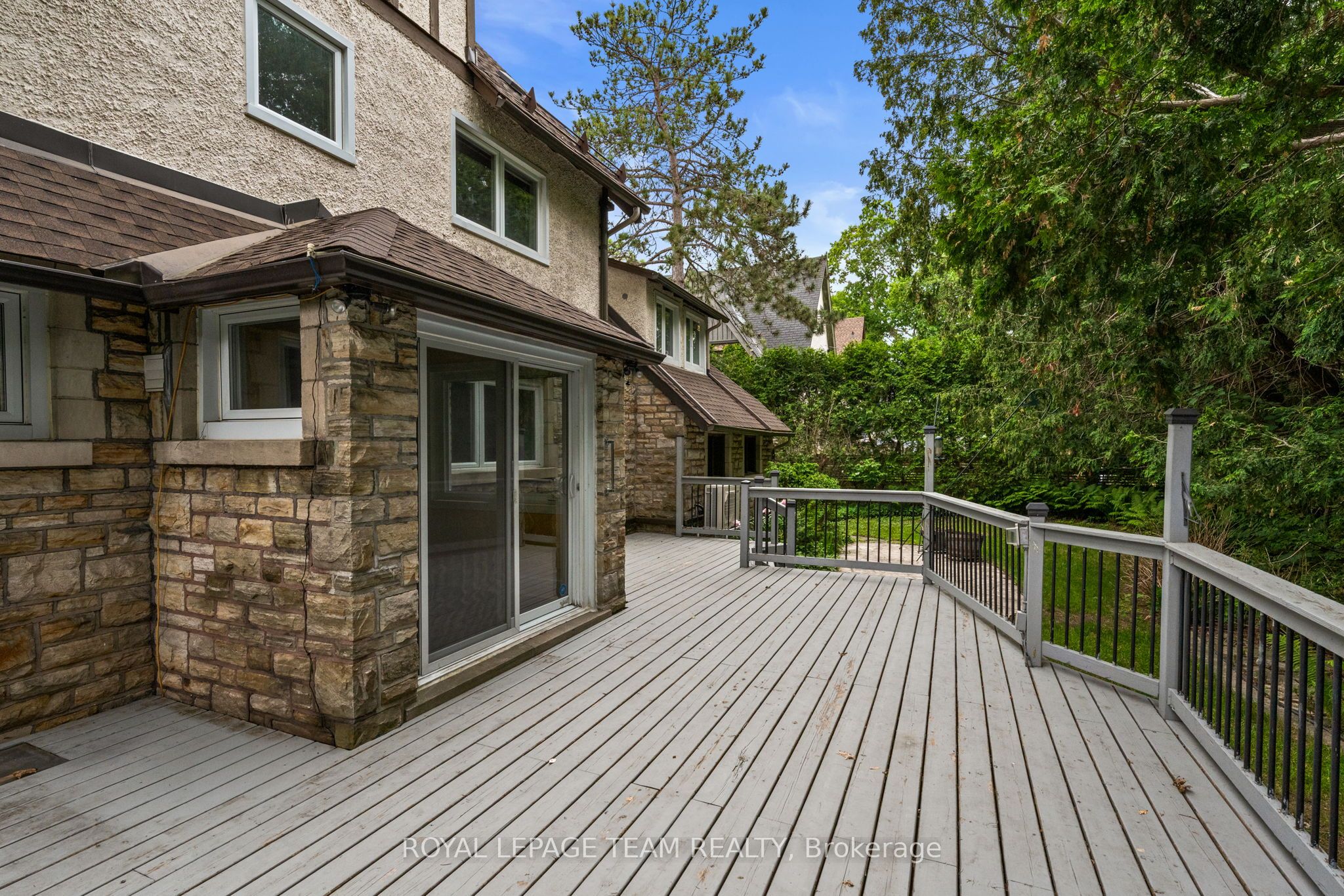217 Melrose Avenue Property Photo 45