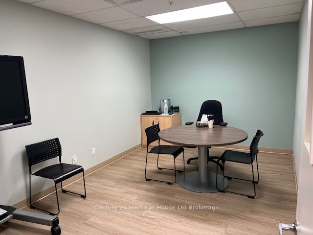 41 Broadway Street Property Photo 6