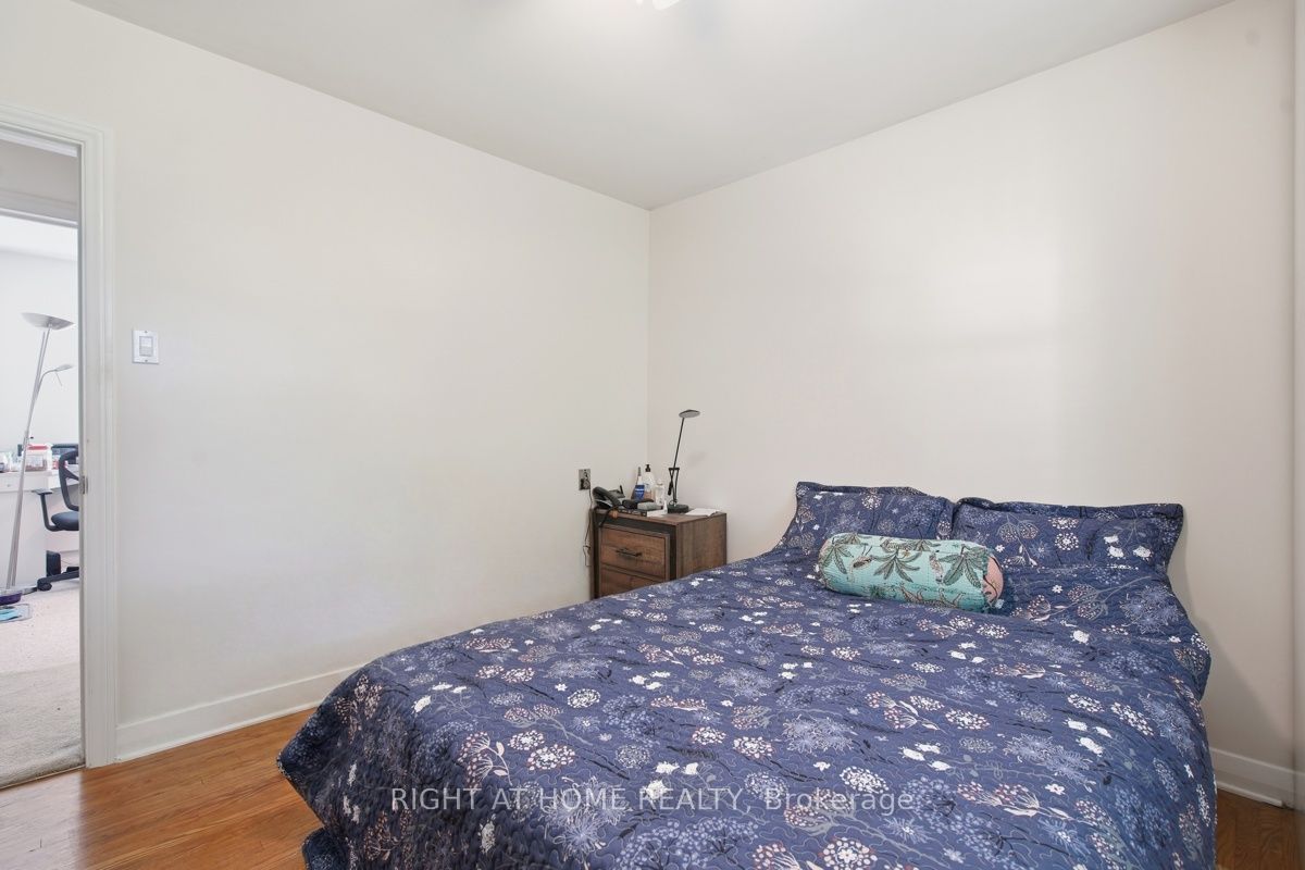 384 Regal Drive Property Photo 18