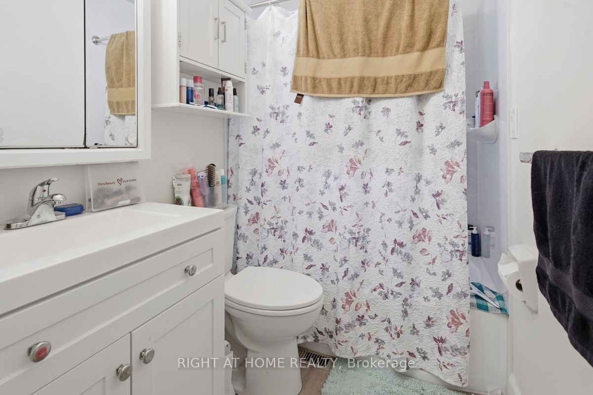 384 Regal Drive Property Photo 19