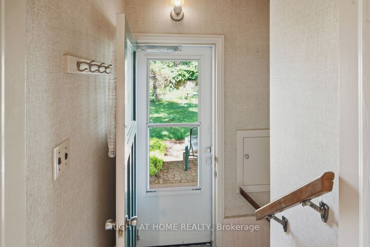 384 Regal Drive Property Photo 20