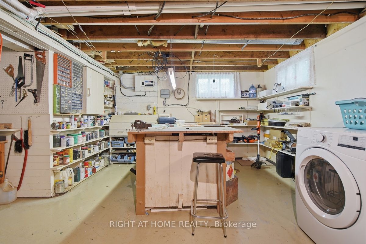 384 Regal Drive Property Photo 24