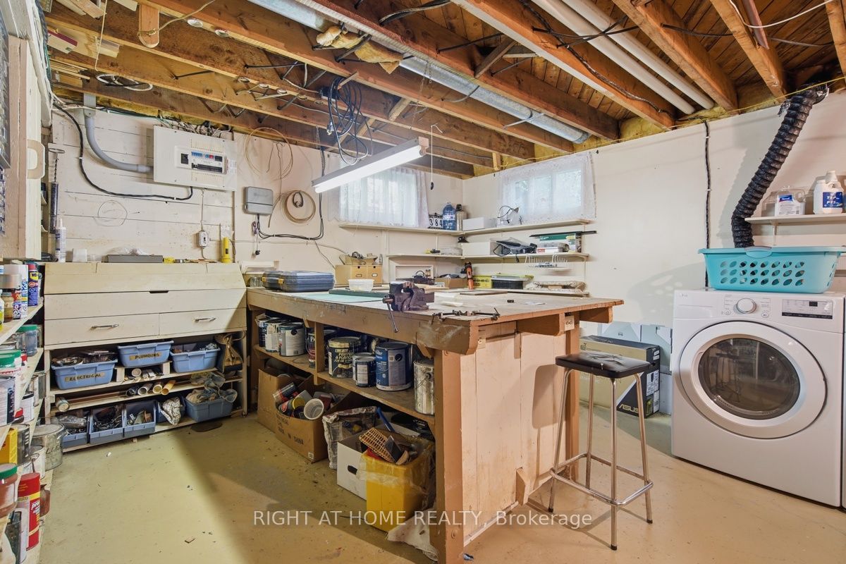 384 Regal Drive Property Photo 25