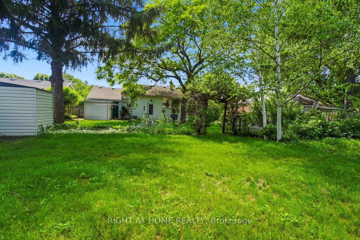 384 Regal Drive Property Photo 35