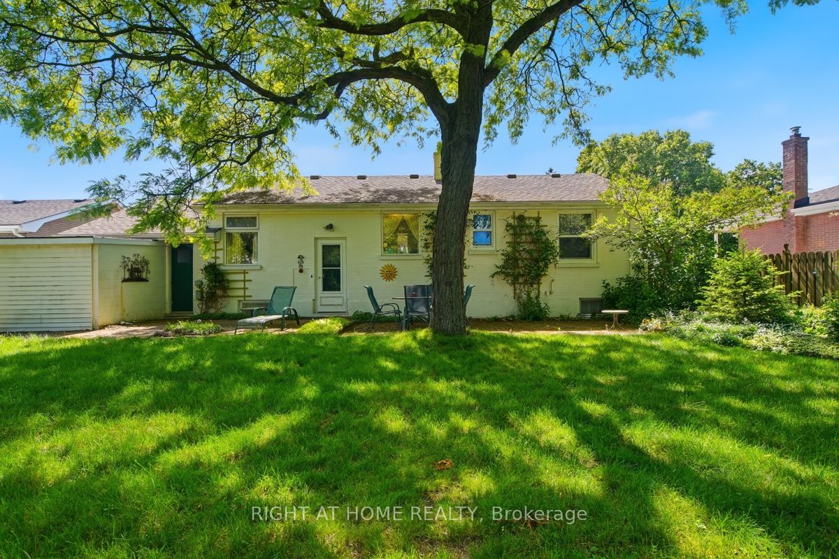 384 Regal Drive Property Photo 36
