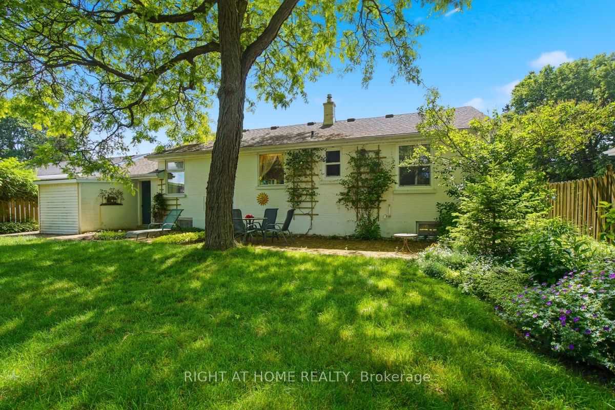 384 Regal Drive Property Photo 37