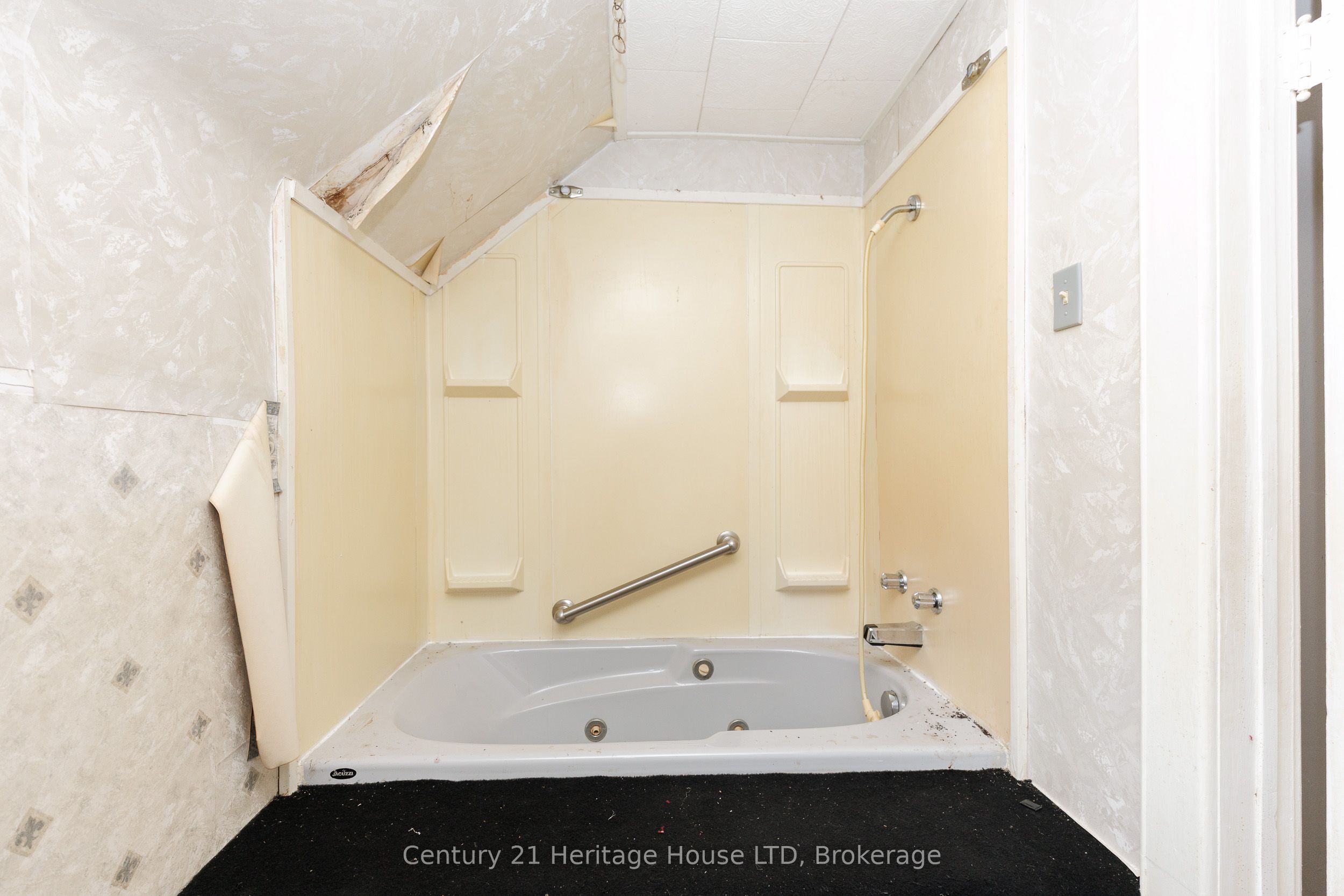 4723 Netherby Road Property Photo 25