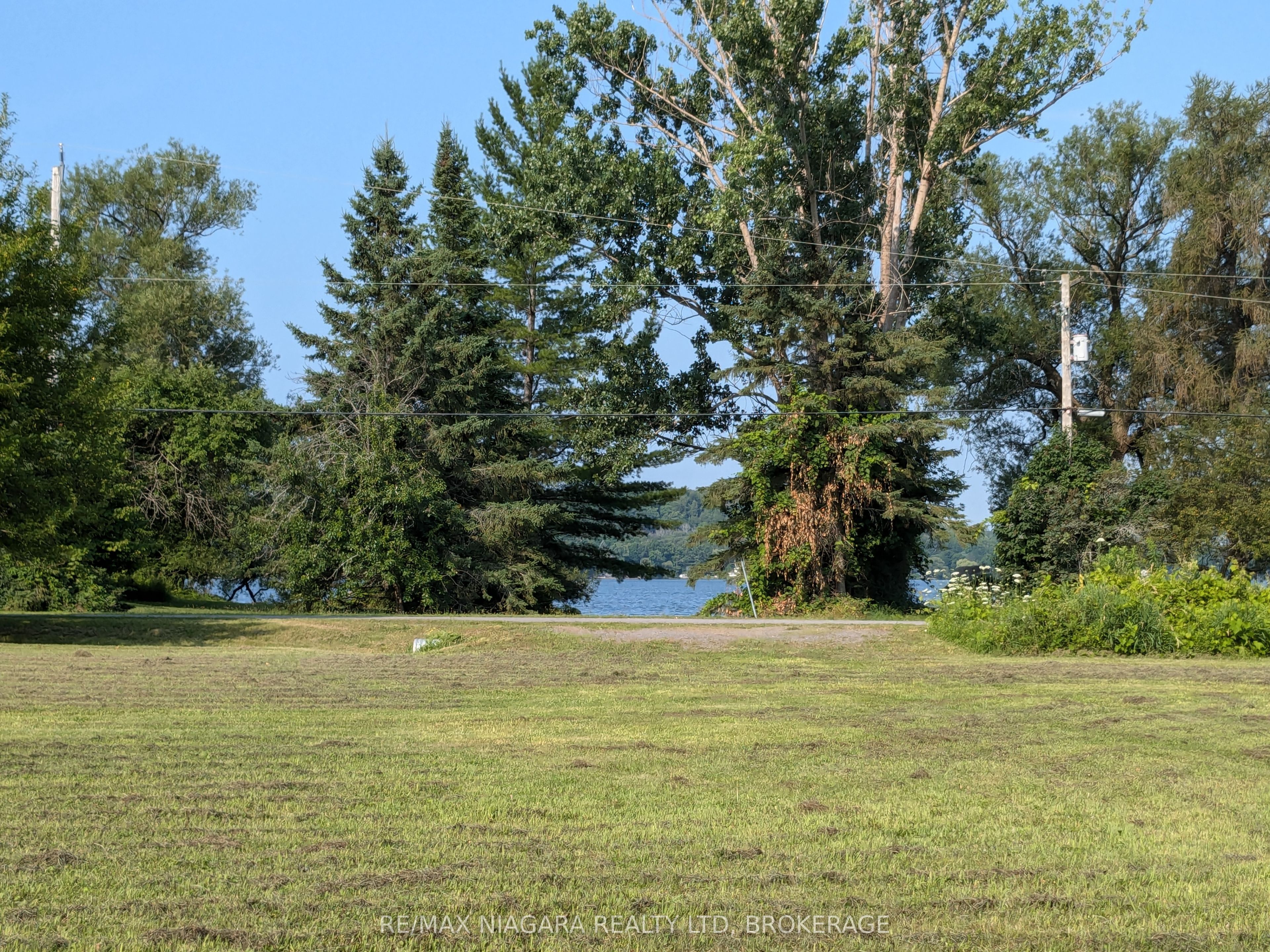 48 Youngs Point Road Property Photo 10