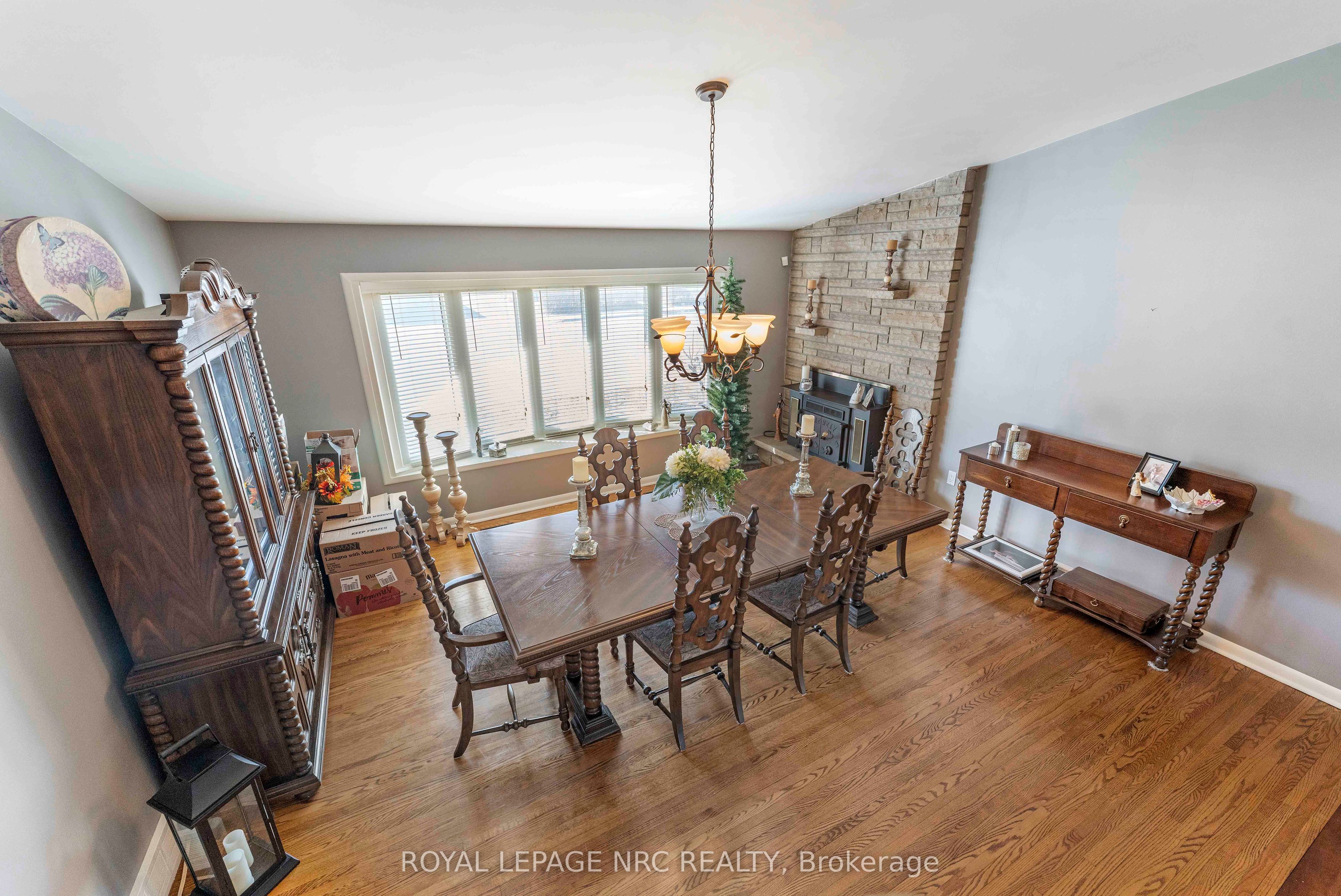 68 Pine Street S Property Photo 12