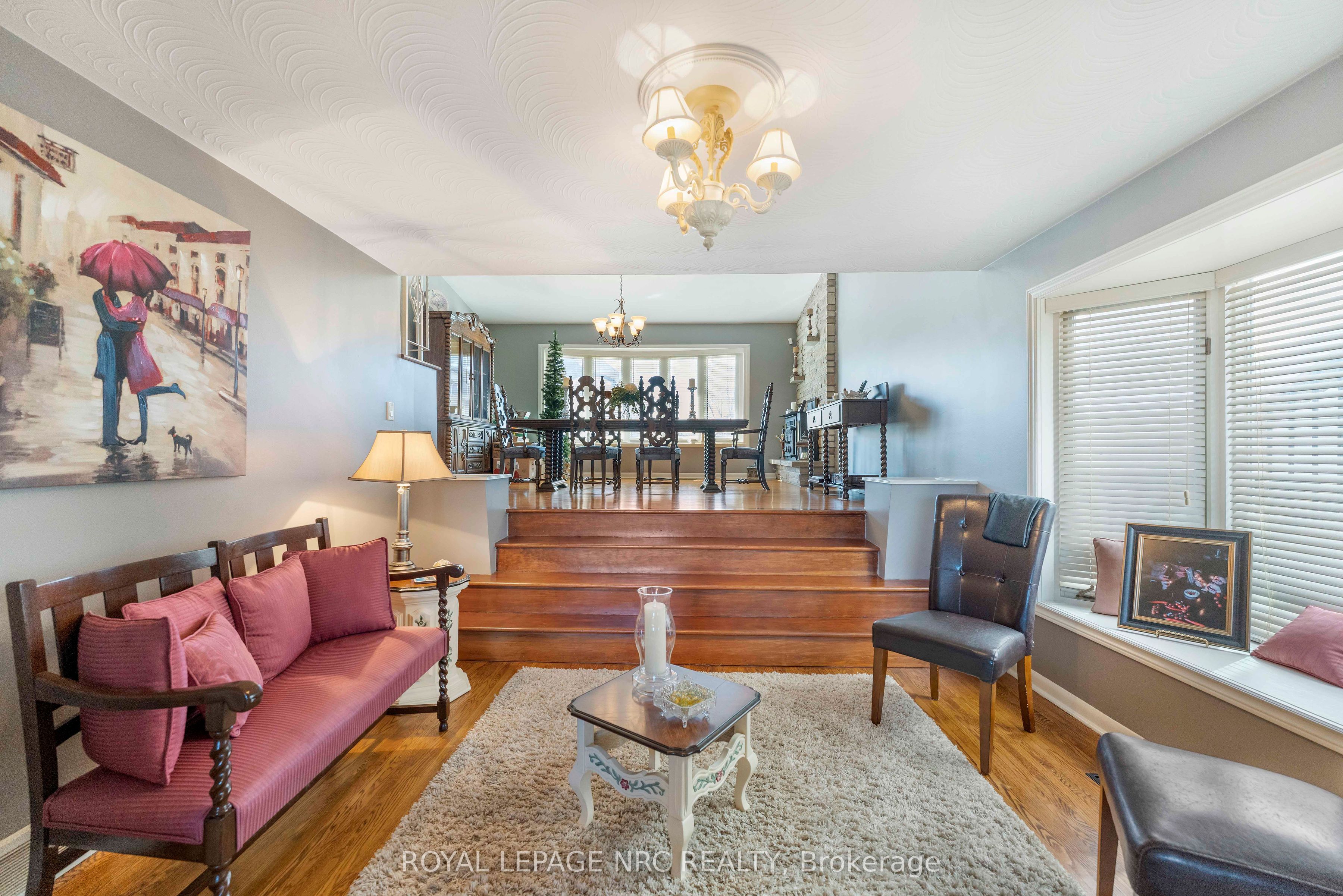 68 Pine Street S Property Photo 14