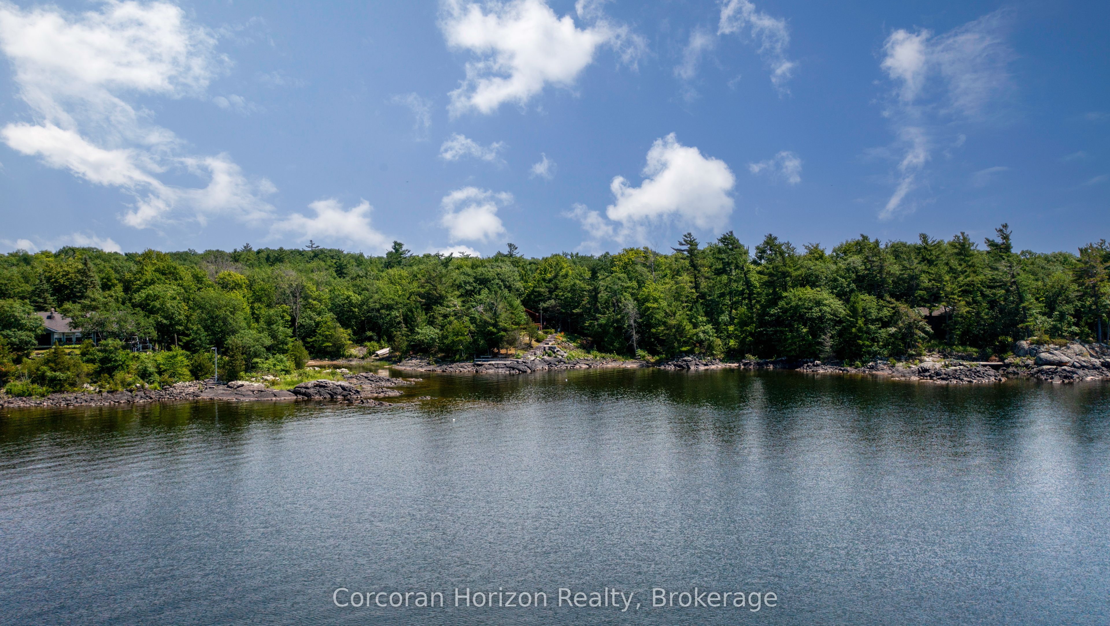 471 North Shore Rd Road Property Photo 2