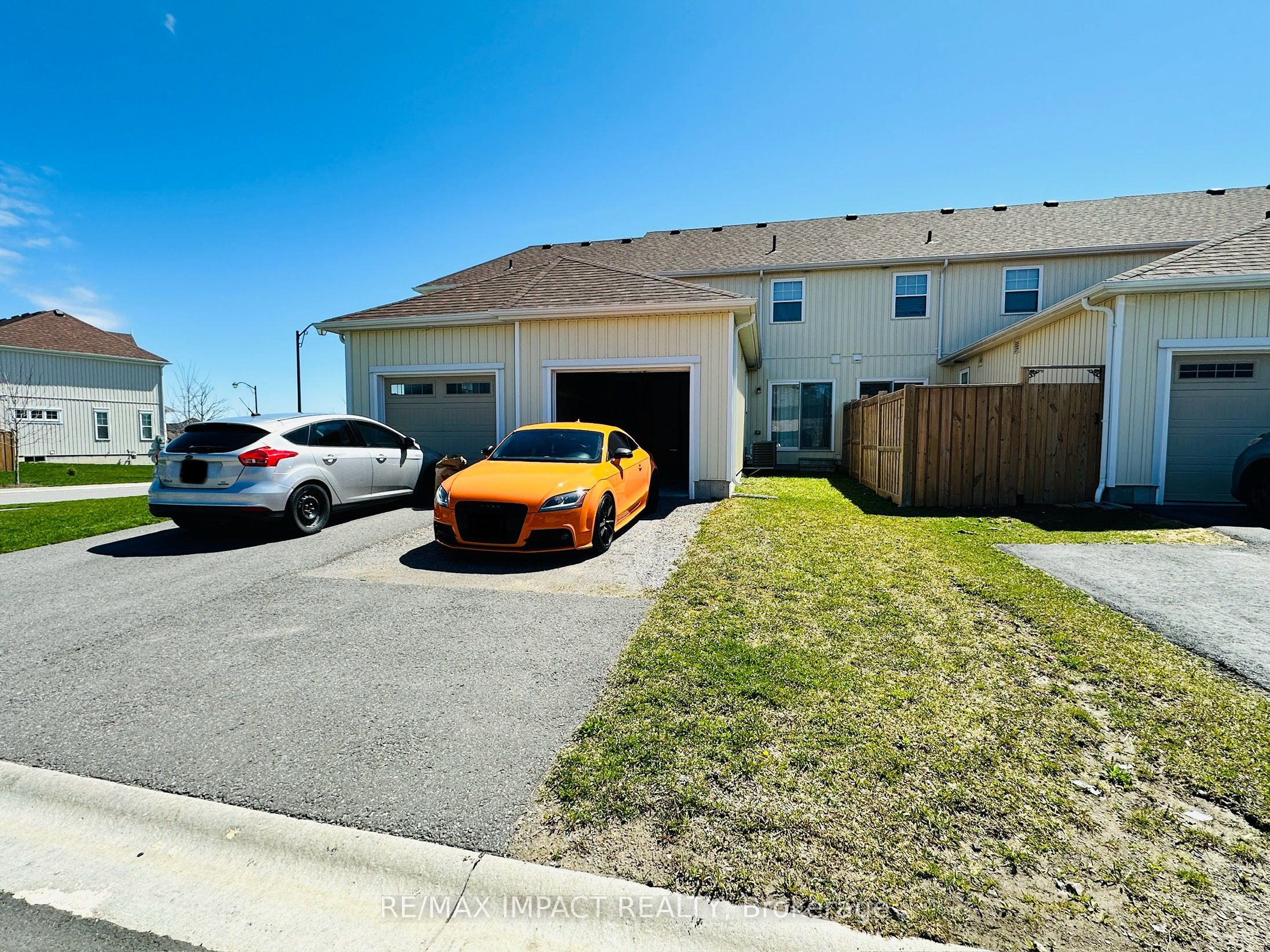 867 Broadway Boulevard Property Photo 3