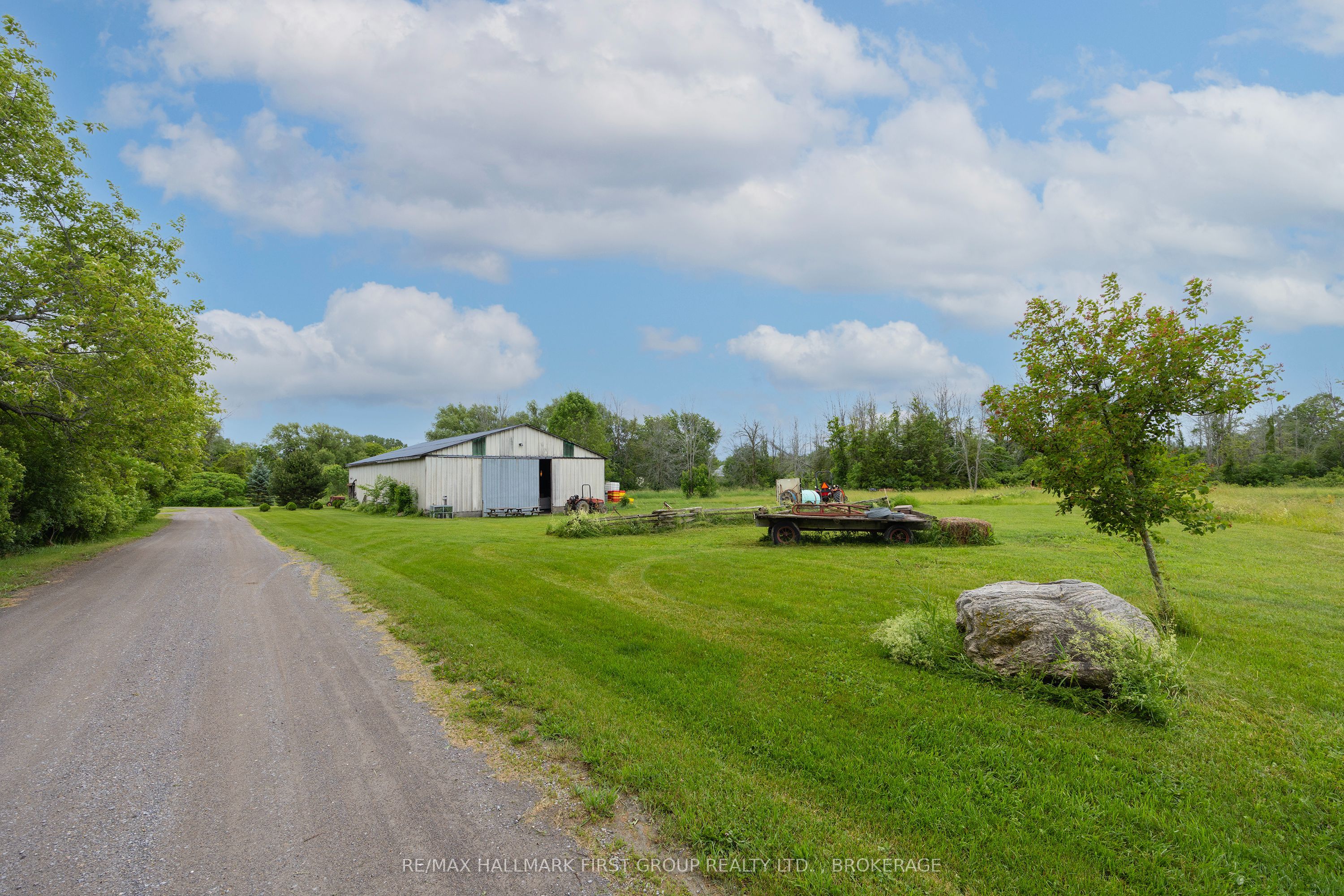 9656 Loyalist Parkway Property Photo 13