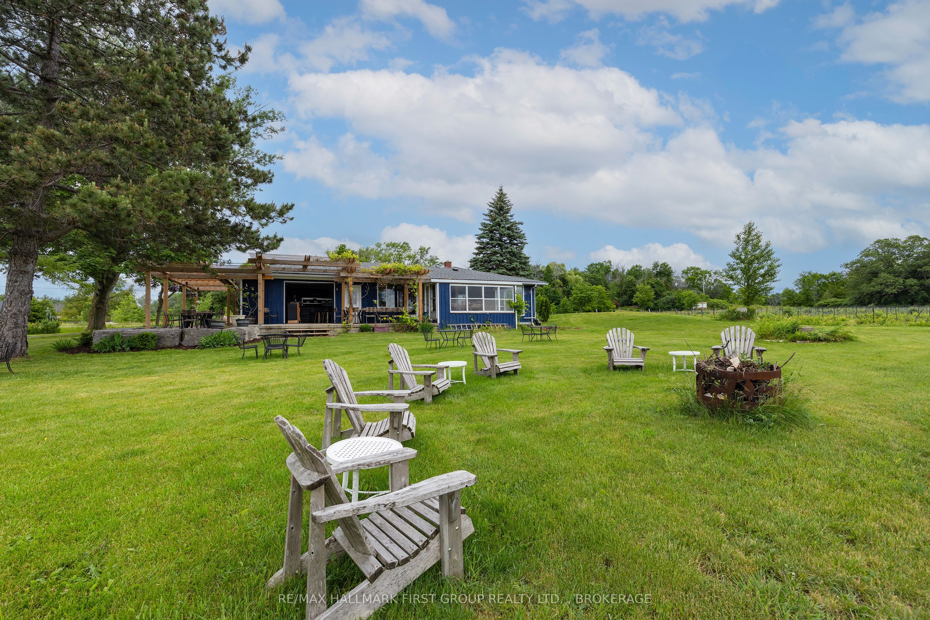 9656 Loyalist Parkway Property Photo 19