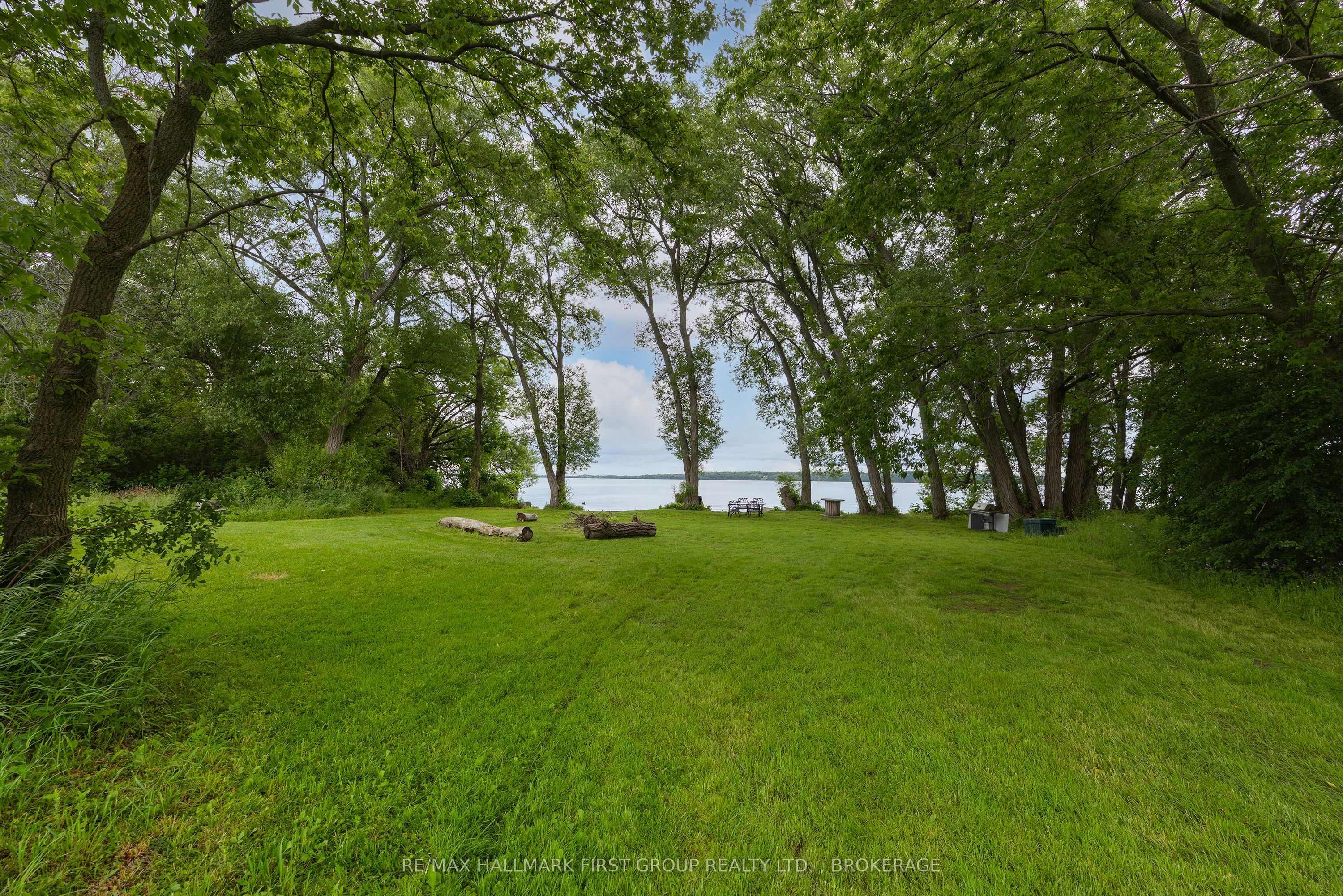 9656 Loyalist Parkway Property Photo 34