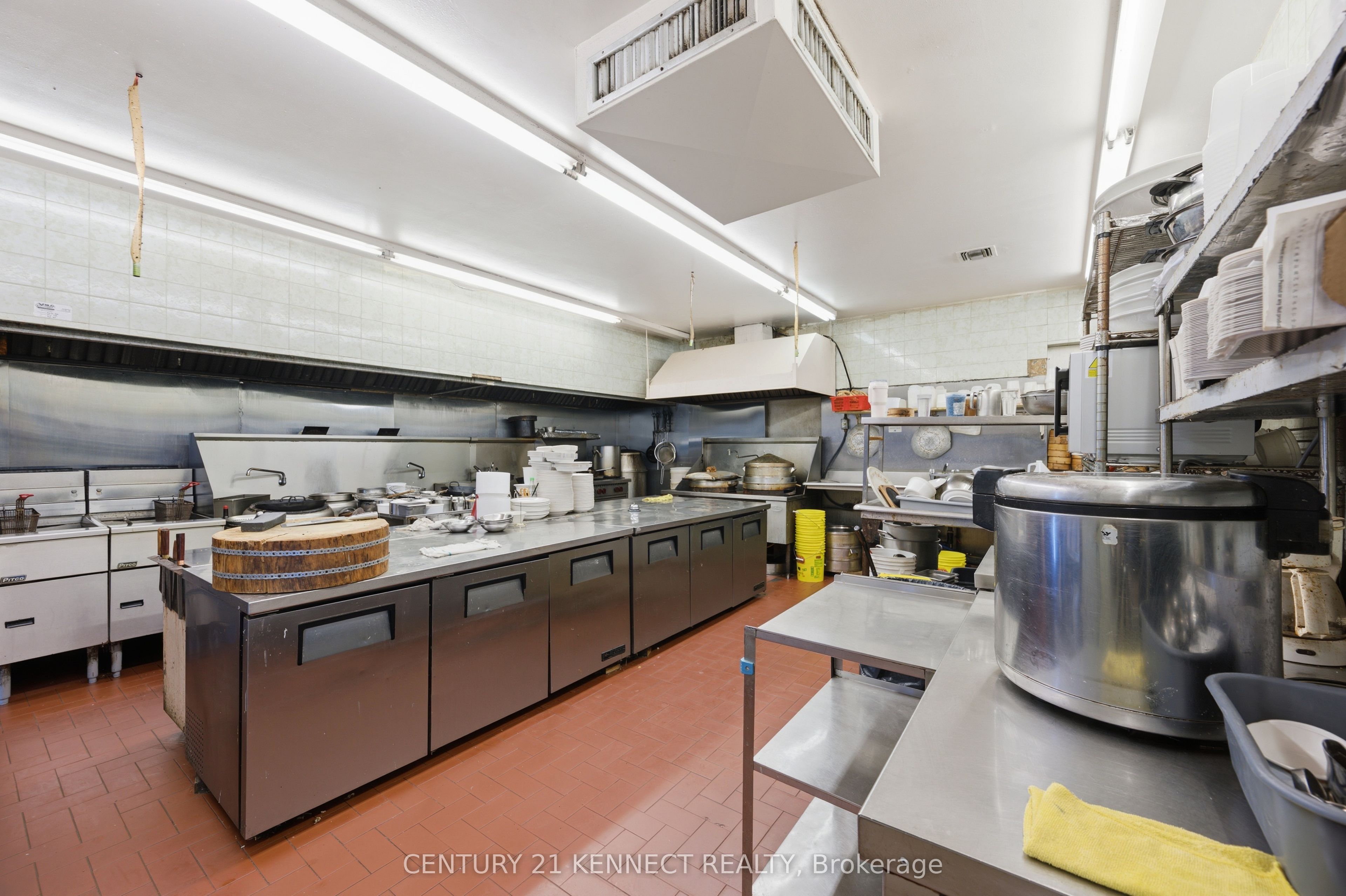 1499 Merivale Road Property Photo 15