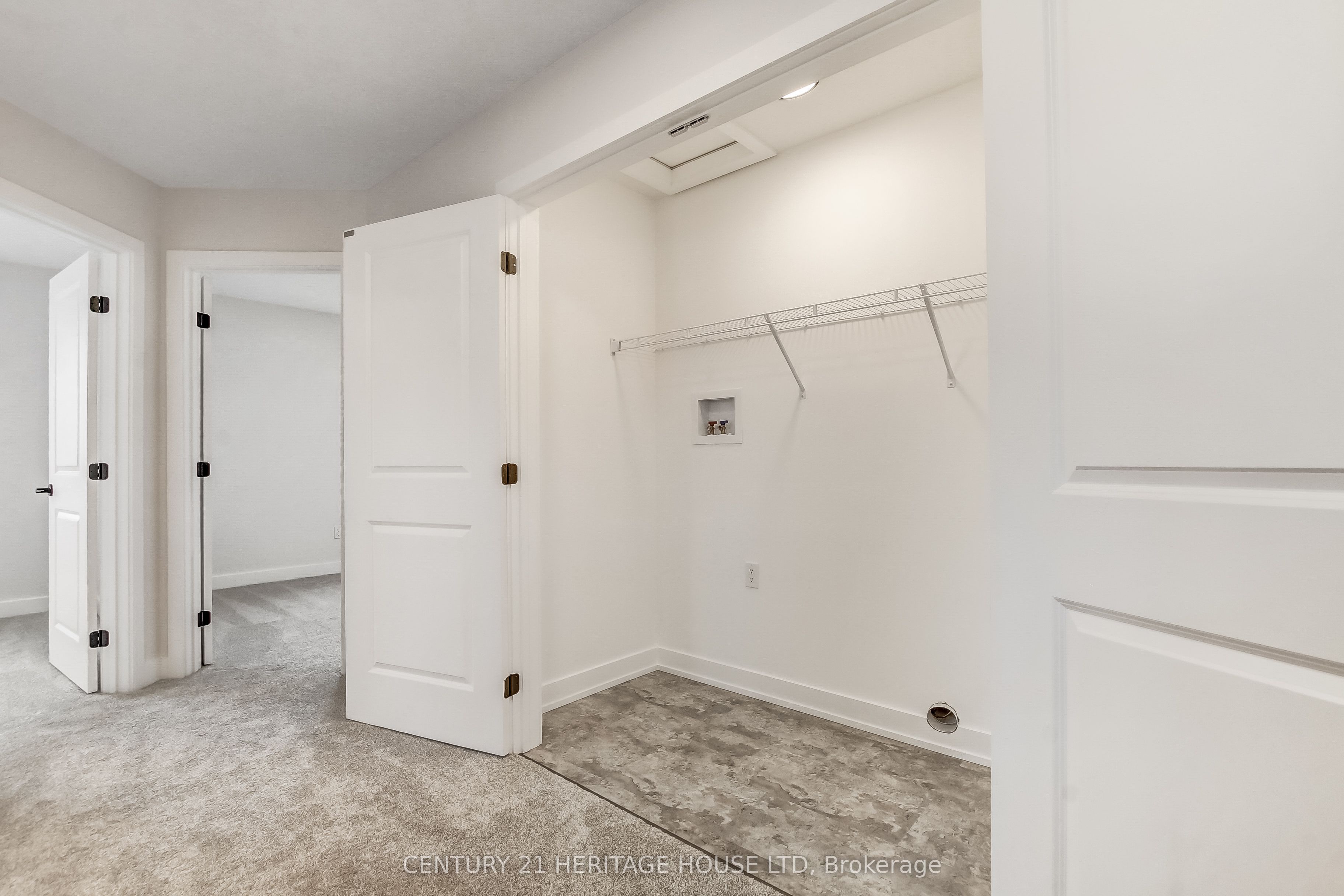 36 Hawks Gate Property Photo 15