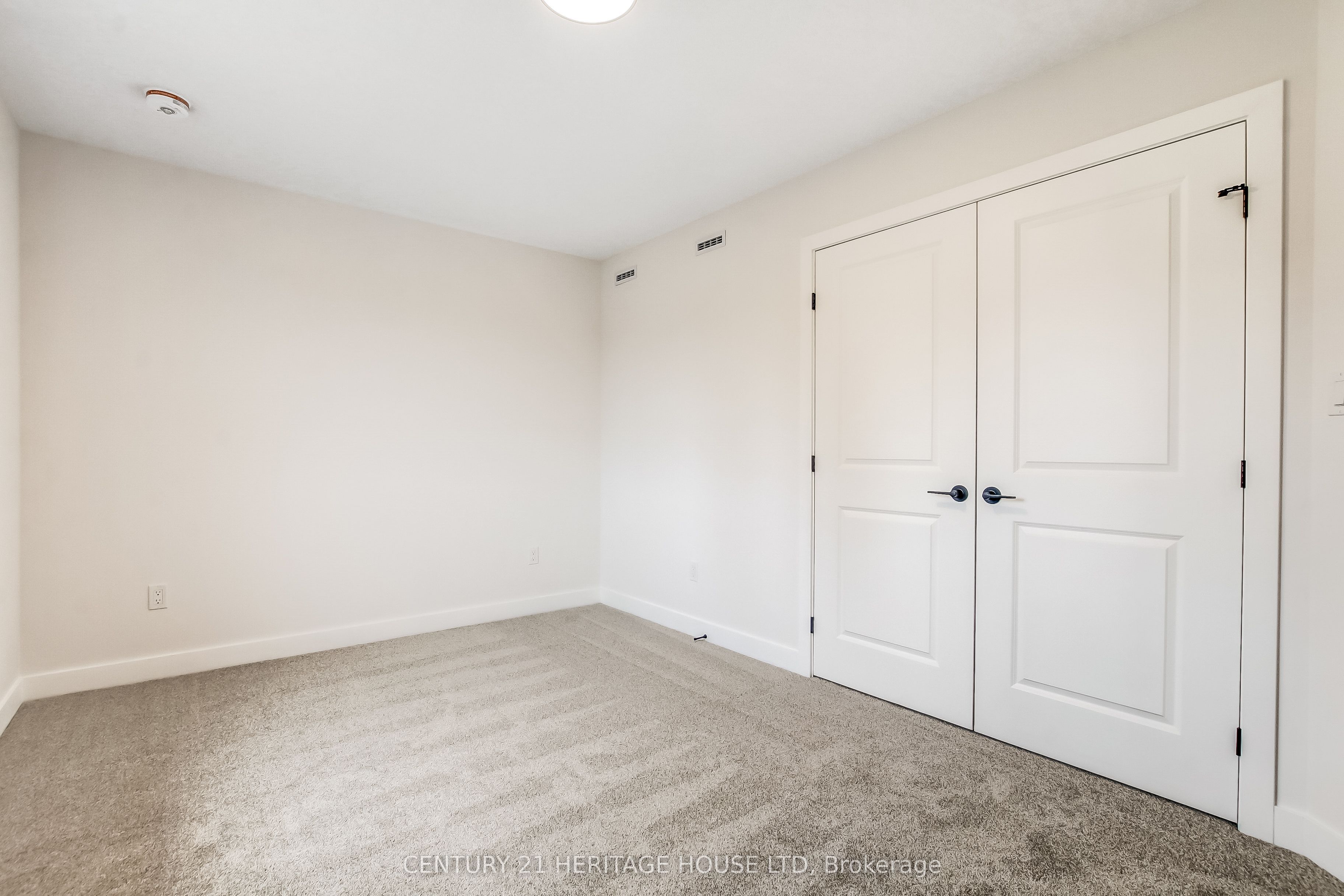 36 Hawks Gate Property Photo 20