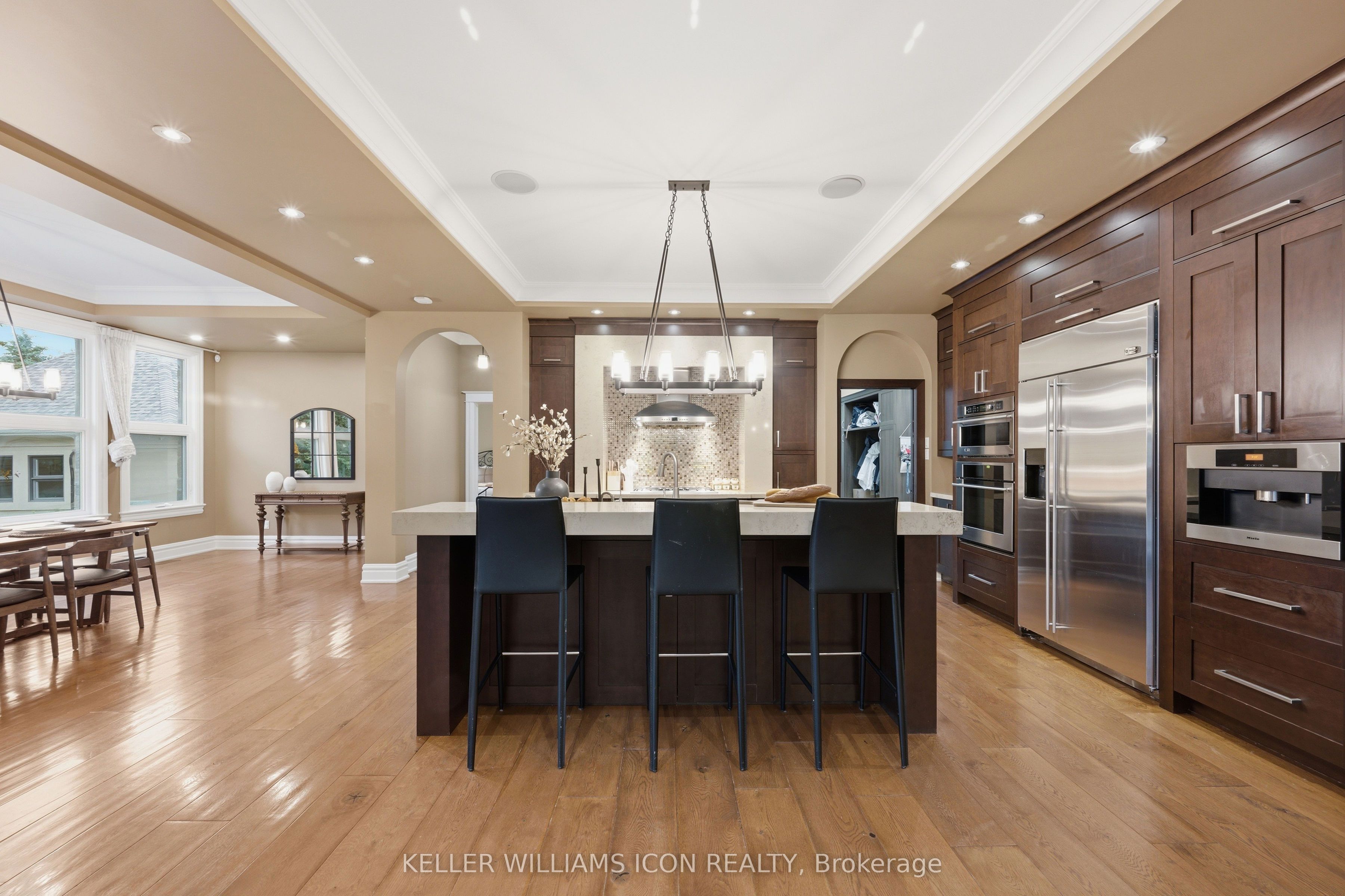 5801 Longhearth Way Property Photo 12
