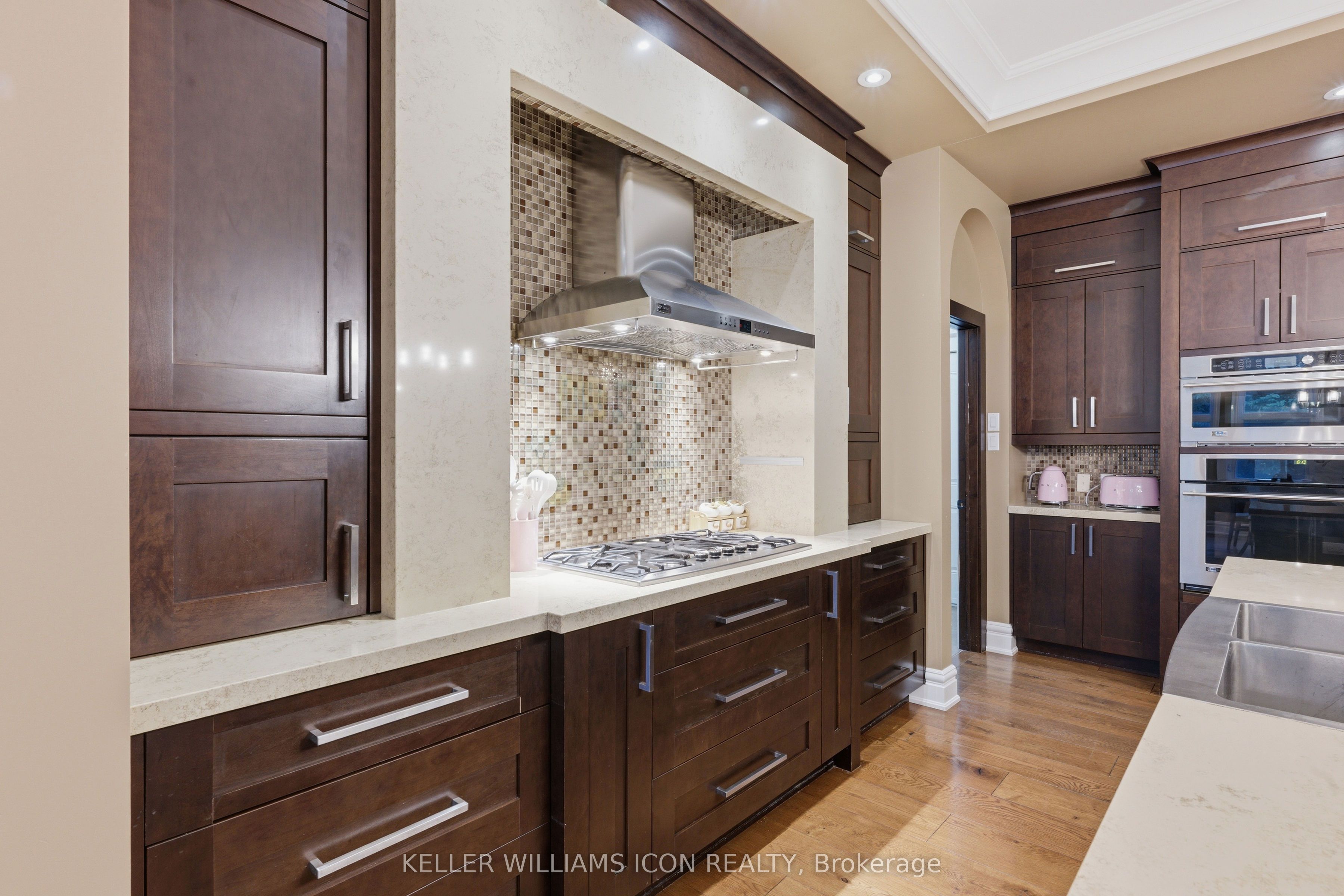 5801 Longhearth Way Property Photo 16