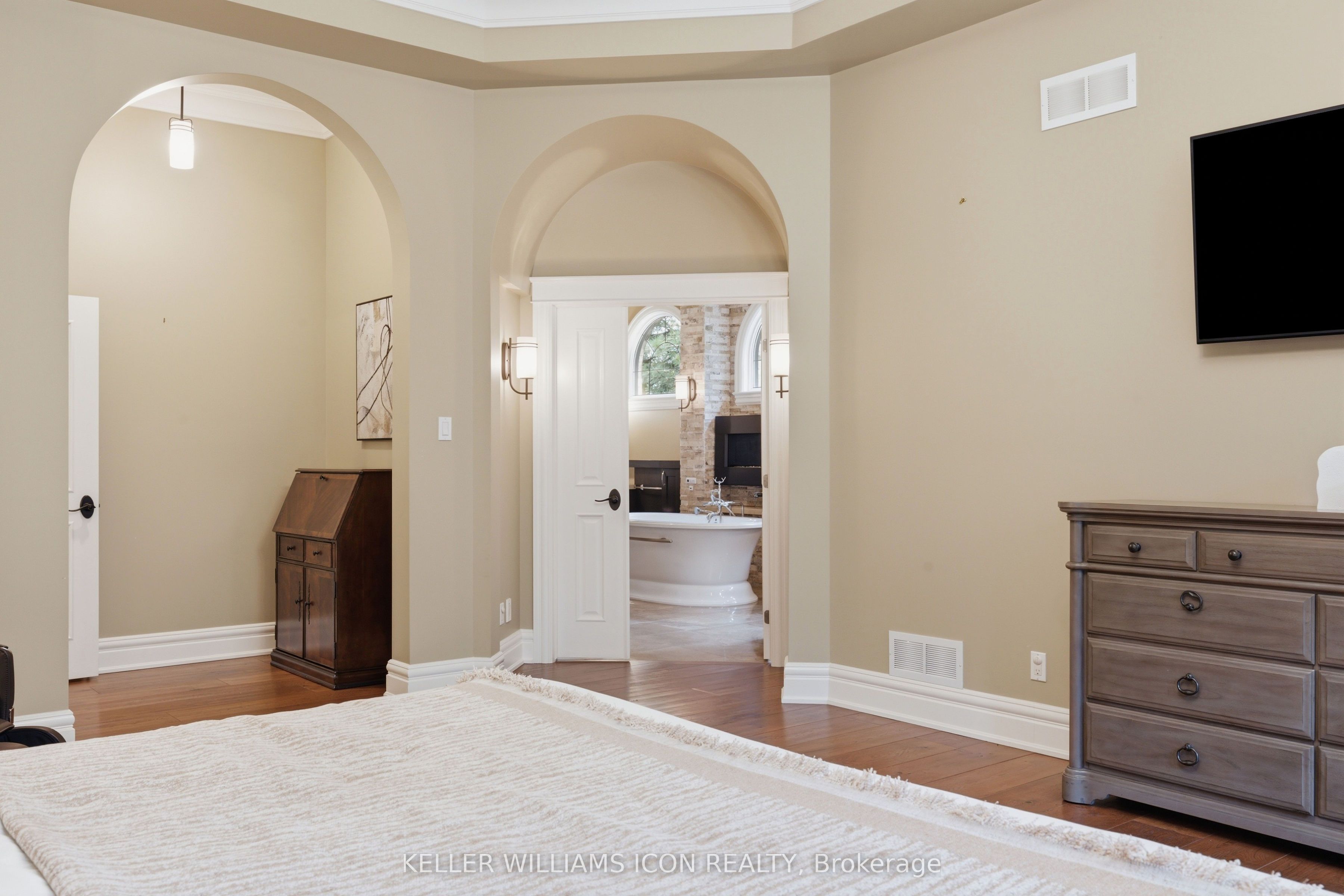 5801 Longhearth Way Property Photo 23