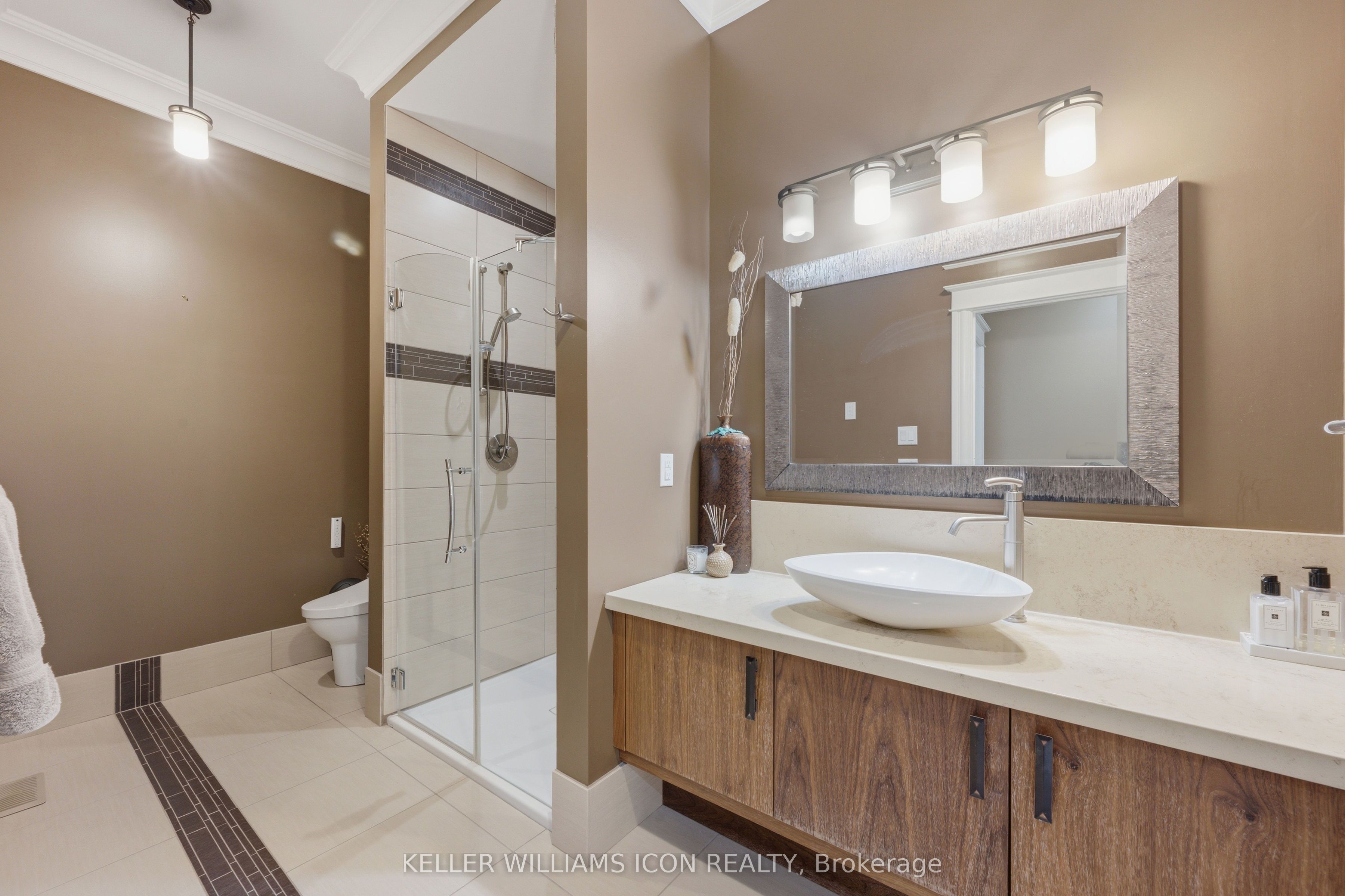 5801 Longhearth Way Property Photo 27