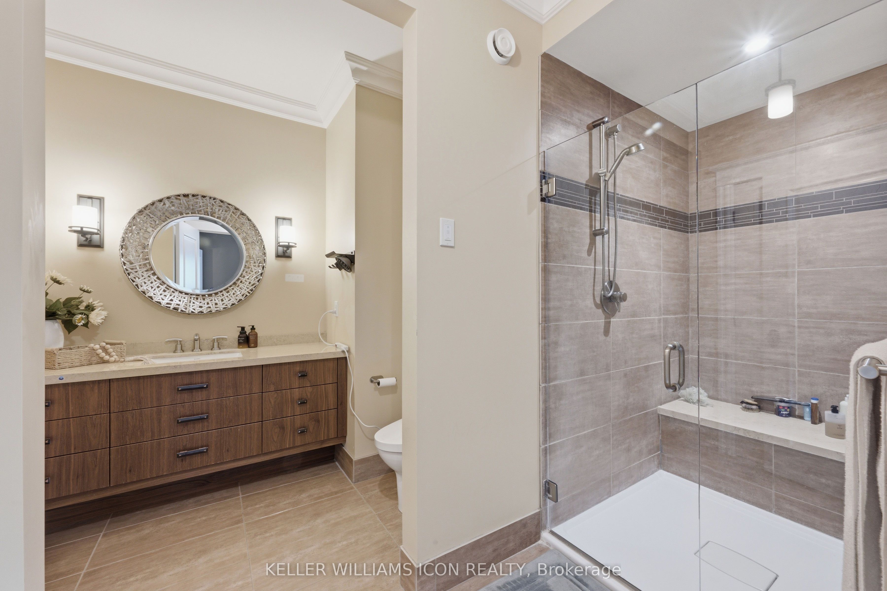 5801 Longhearth Way Property Photo 32