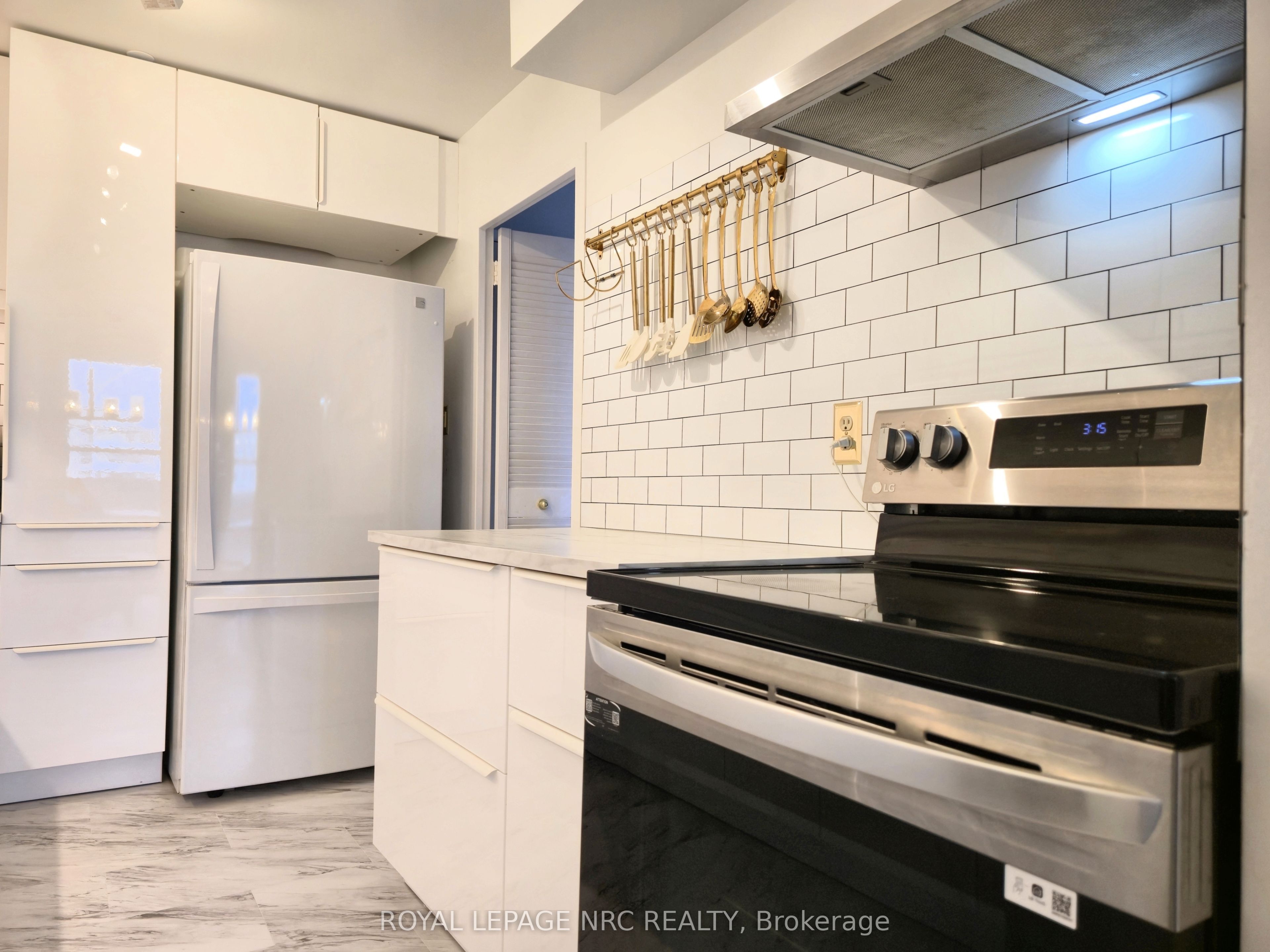 35 Towering Heights Boulevard 1108 Property Photo 7