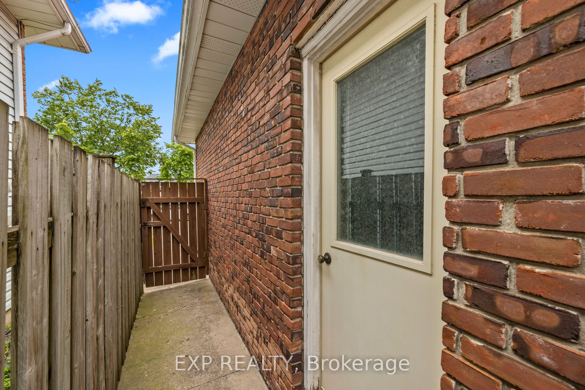 7430 Alex Avenue Property Photo 5