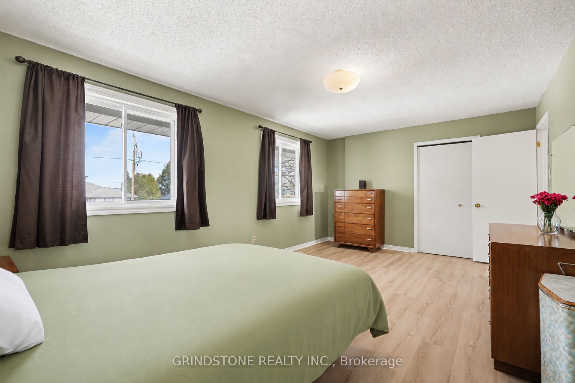 319 Riverwood Drive Property Photo 17