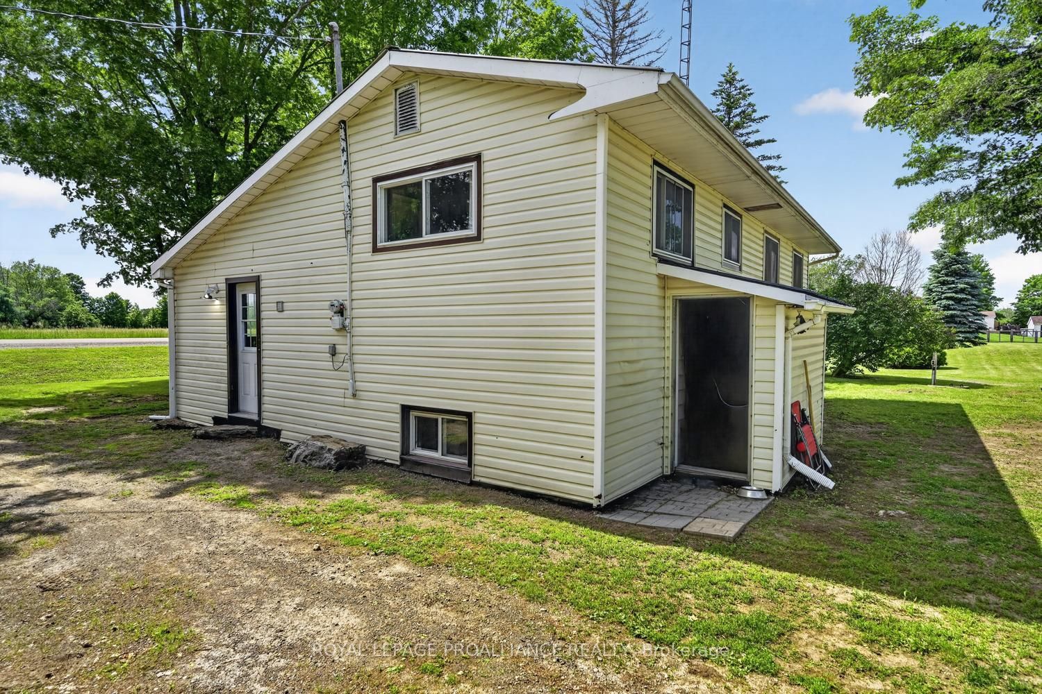 7861 County Rd 6 Road Property Photo 3