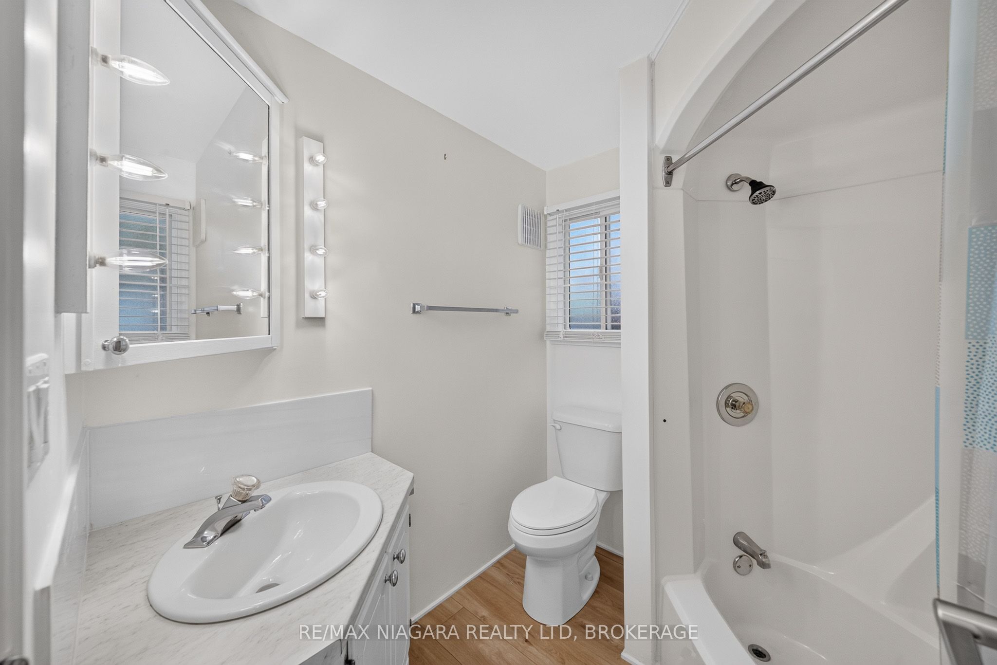 8845 Lundys Lane 234 Property Photo 20
