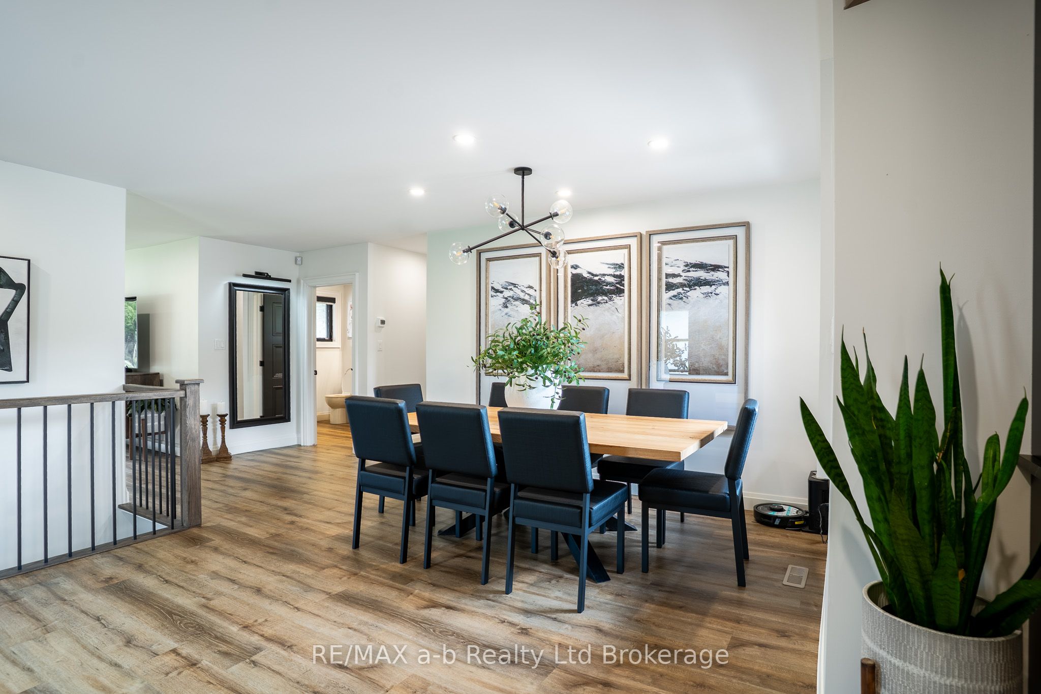 306171 Caley Road Property Photo 16