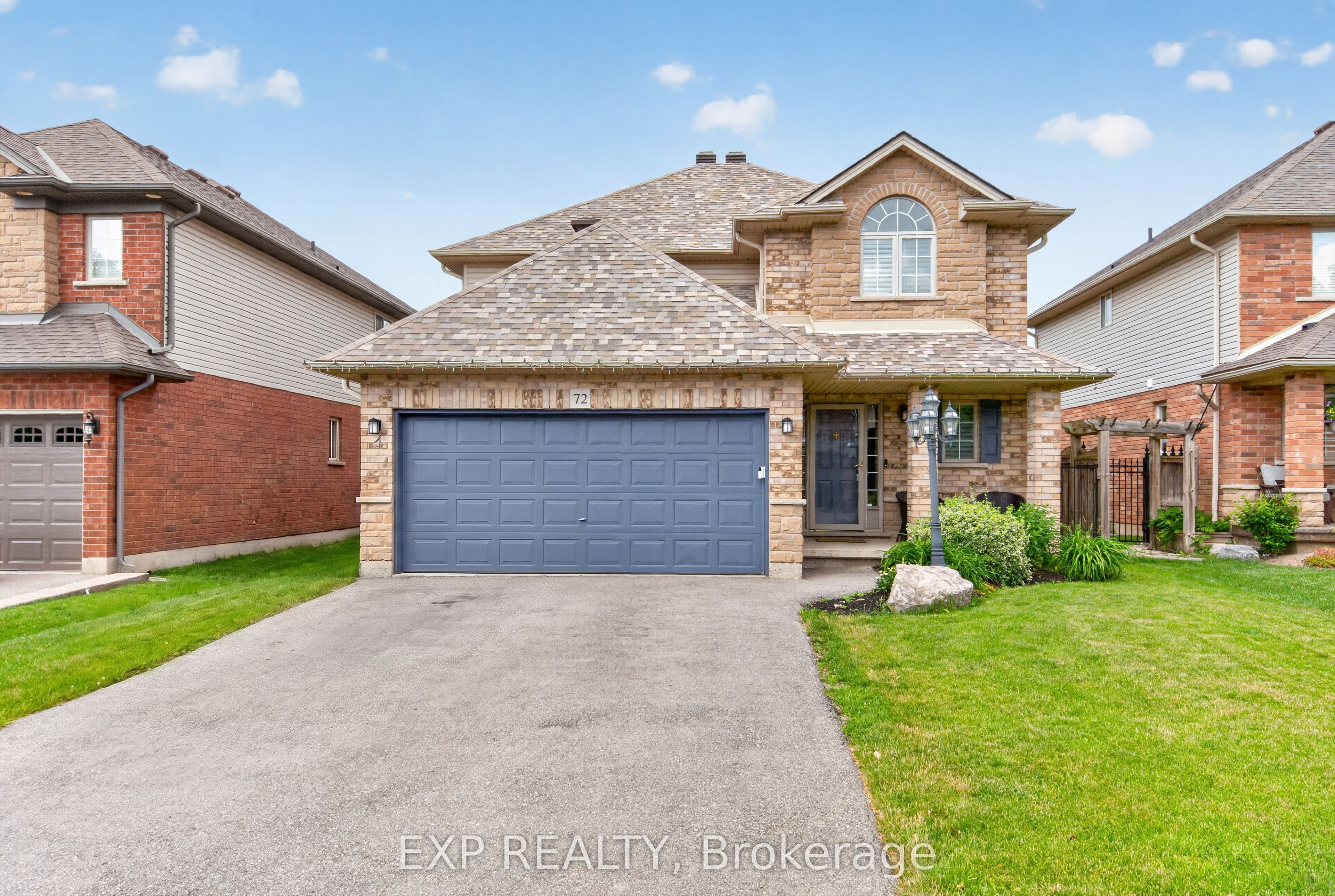 72 Etherington Crescent Property Photo 1