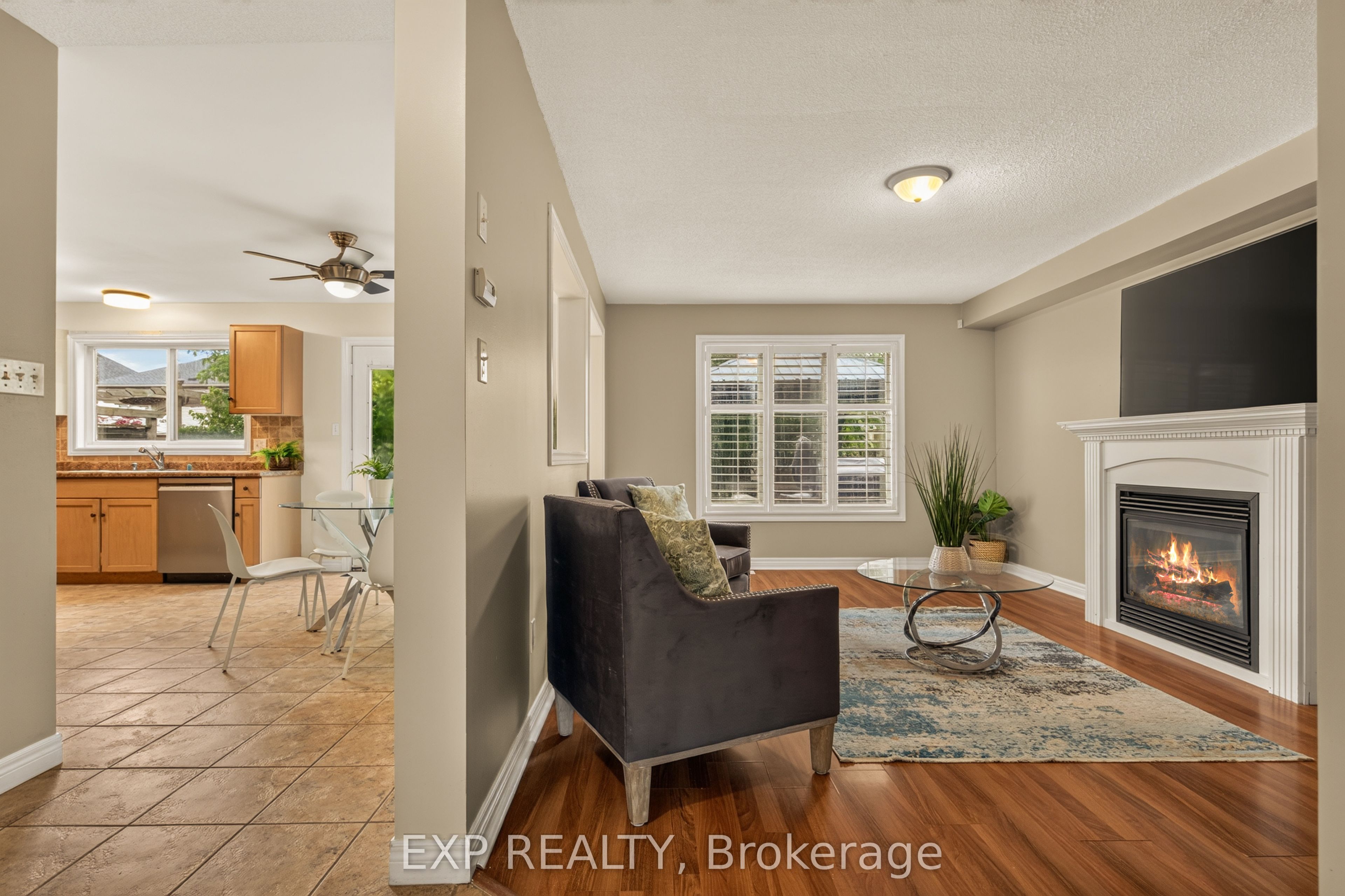 72 Etherington Crescent Property Photo 6