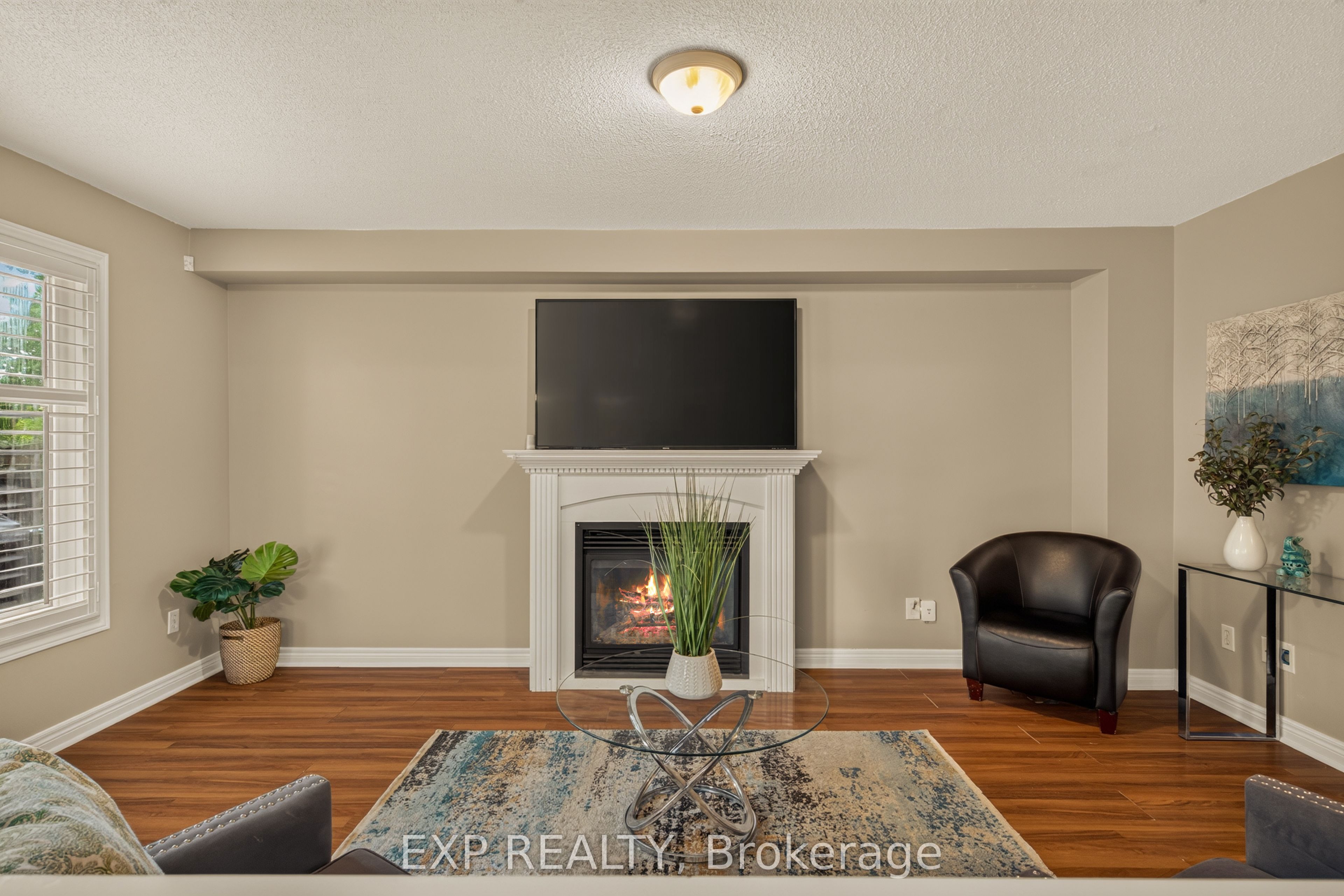 72 Etherington Crescent Property Photo 8